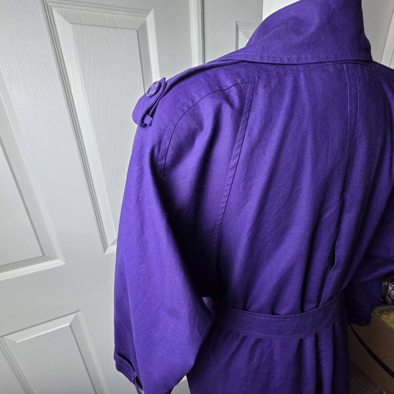 I. Magnin Vintage Women’s 12 Purple Trench Coat 80s 90s Belted Swing Long Lined