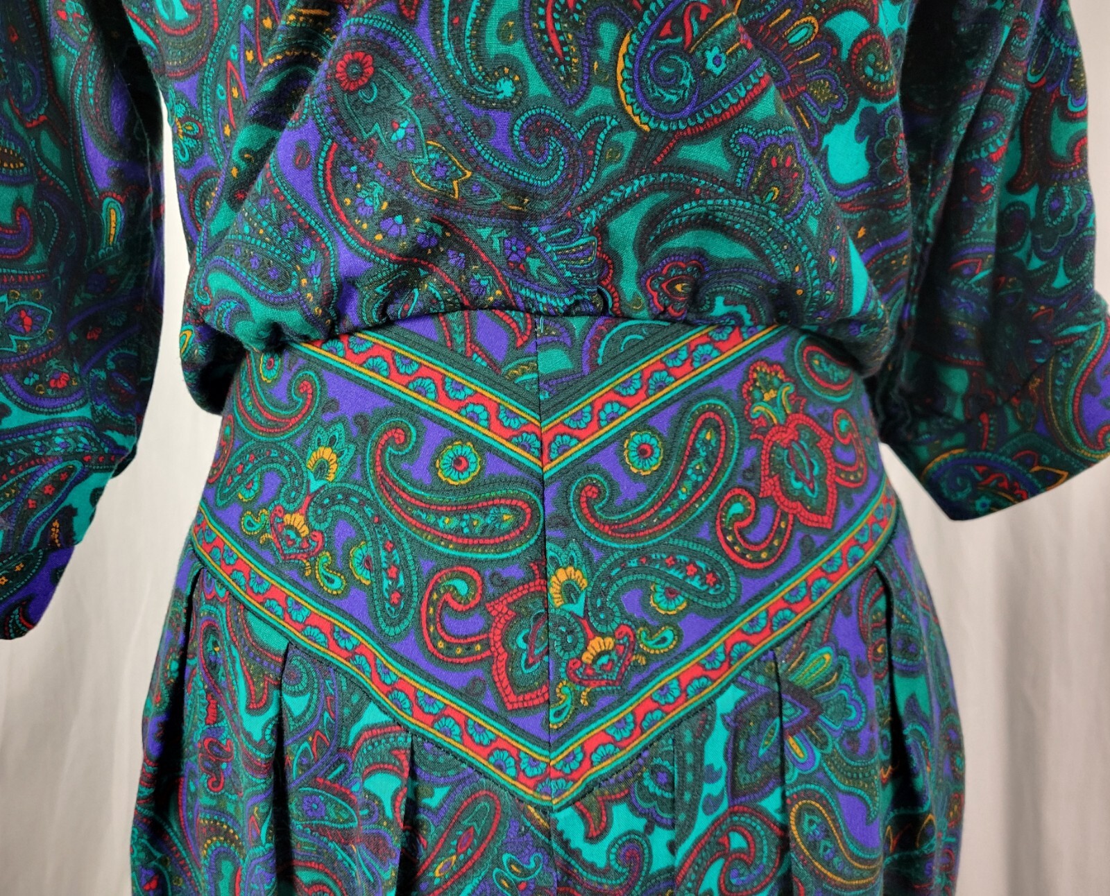 Vintage VLP Petites Green & Purple Paisley Blouson Secretary Dress SIze 8