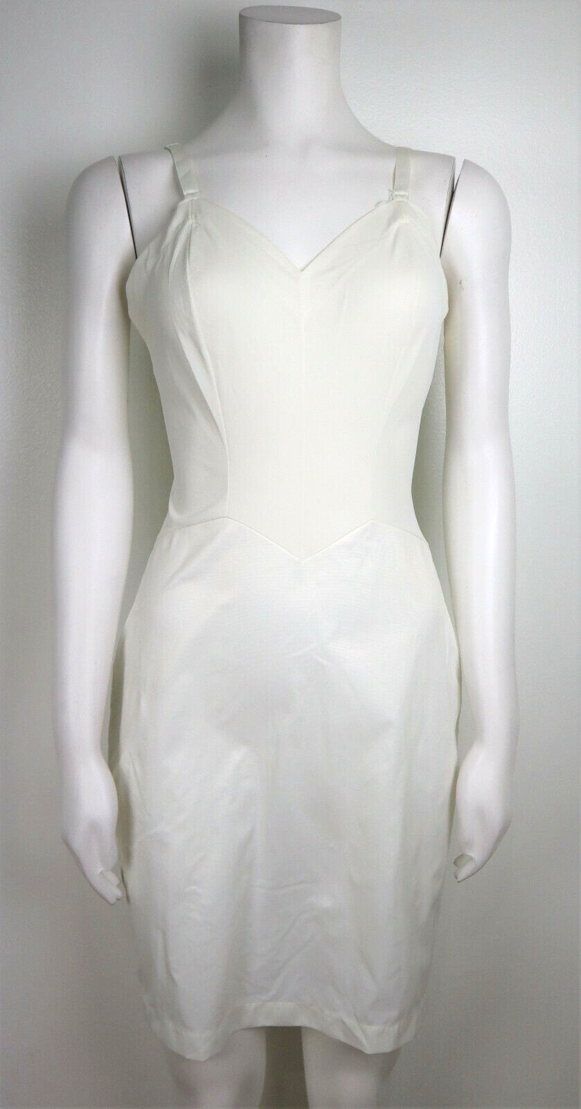 VINTAGE IVORY WHITE SLIP – SEAMPRUFE – SIZE 32 SHORT