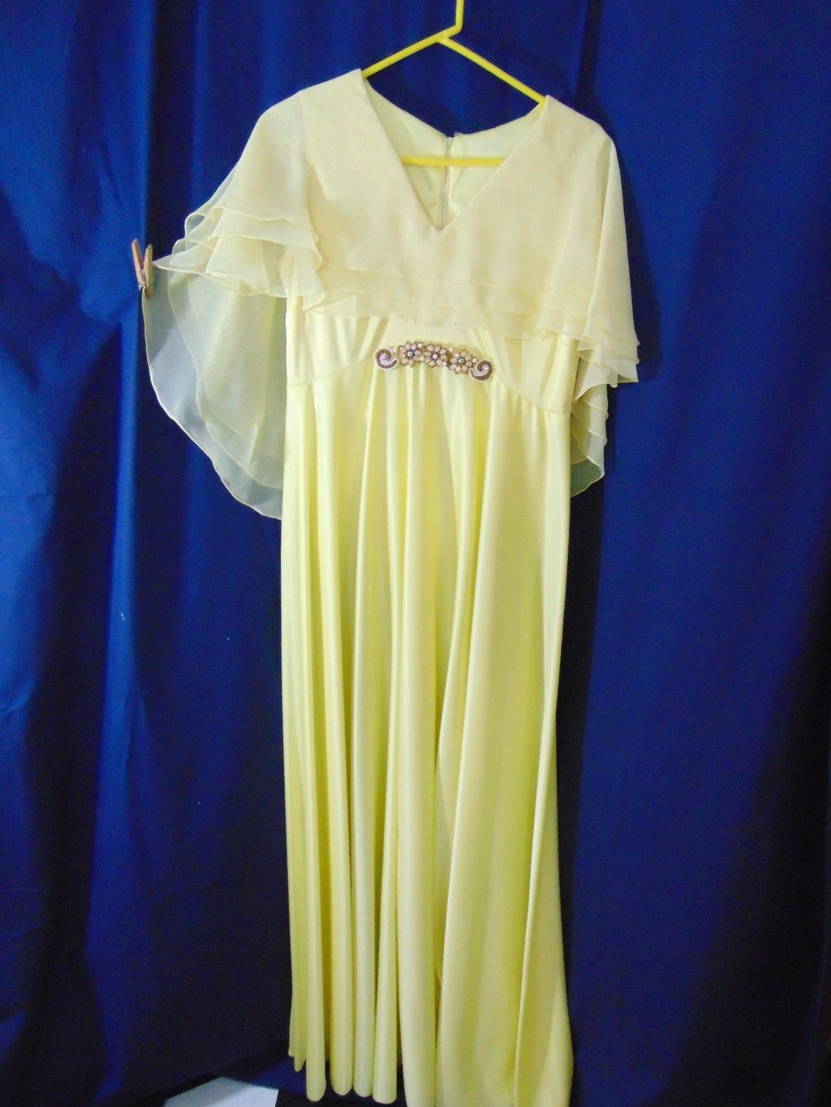 1970s Yellow Formal w/Attached Cape-M/L- Huge Jewel Trim- VG- ELEGANT- SALE