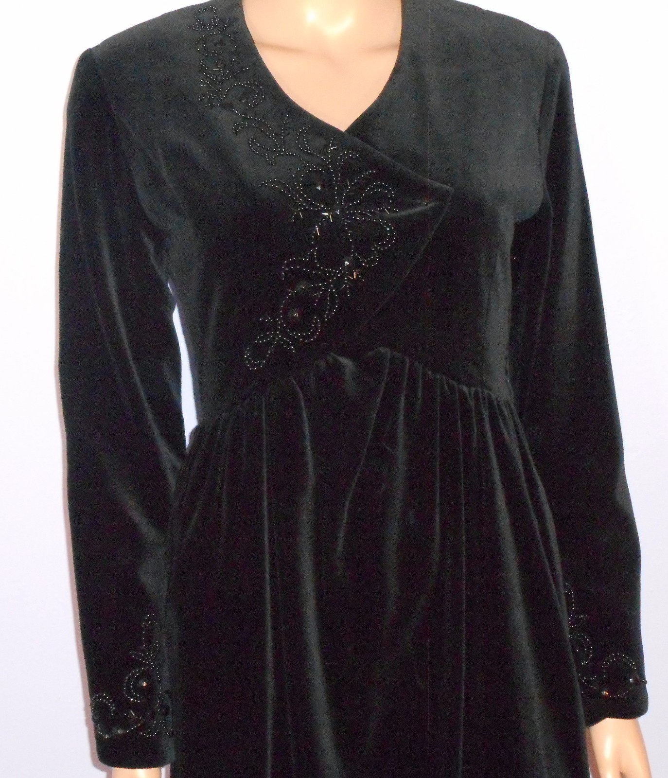 Lovely Vtg ‘80s Laura Ashley Black Velvet Witchcore Dress w Fancy Beadwork, 6
