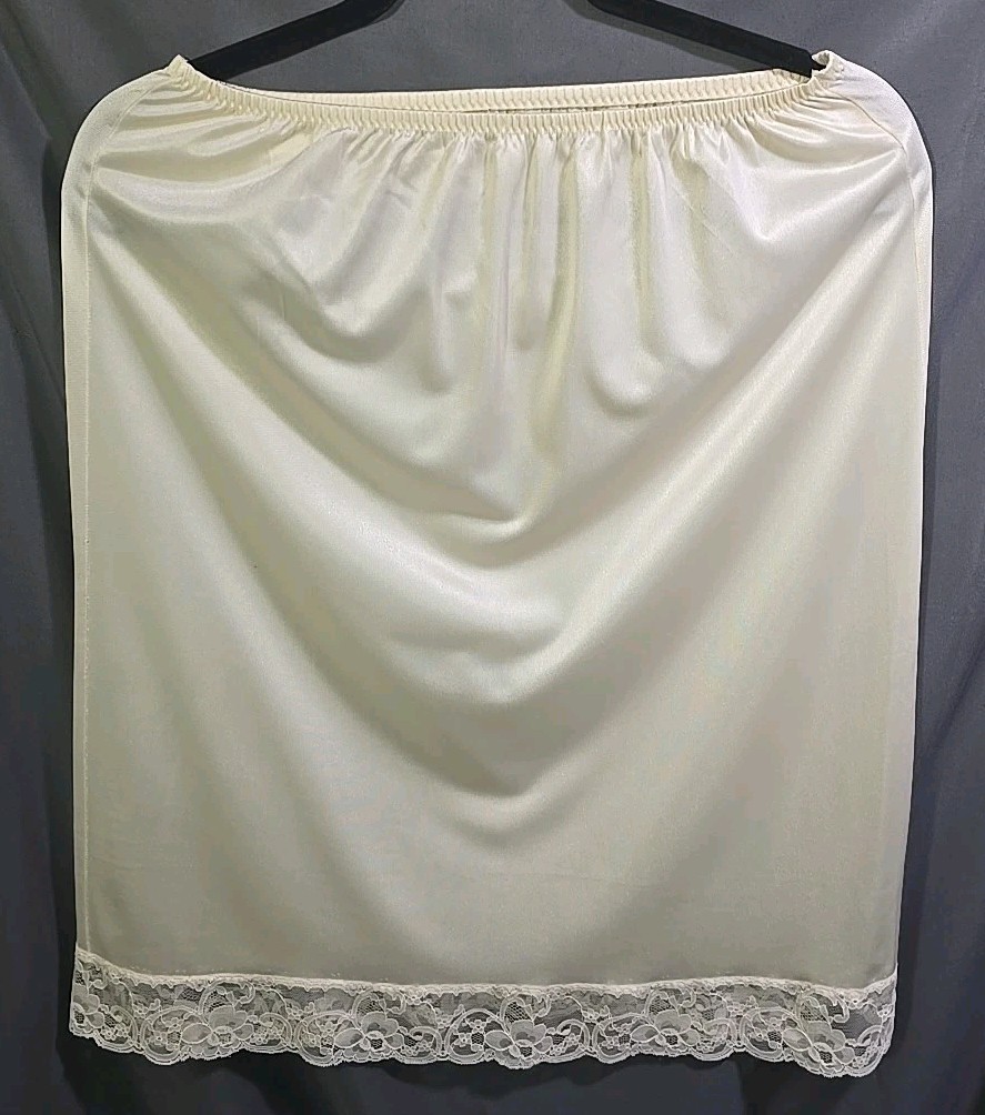 Half Slip Vintage Frenxh Maid Nylon Waist 28″-34″ Length 25″
