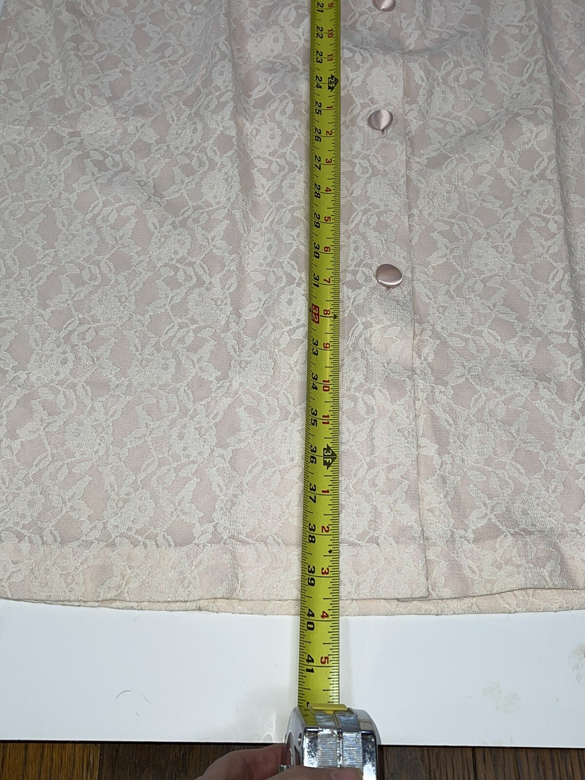 Vintage Seamprufe Housecoat M Robe Pink Lace satin Ribbon Button Front Pockets
