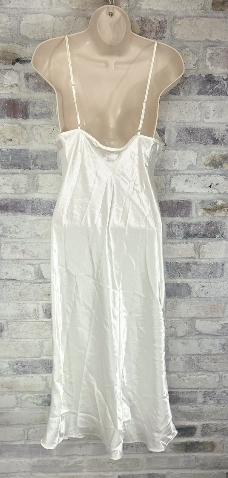 Vintage Intimo Amore Long Ivory Silky Lace Nightgown M