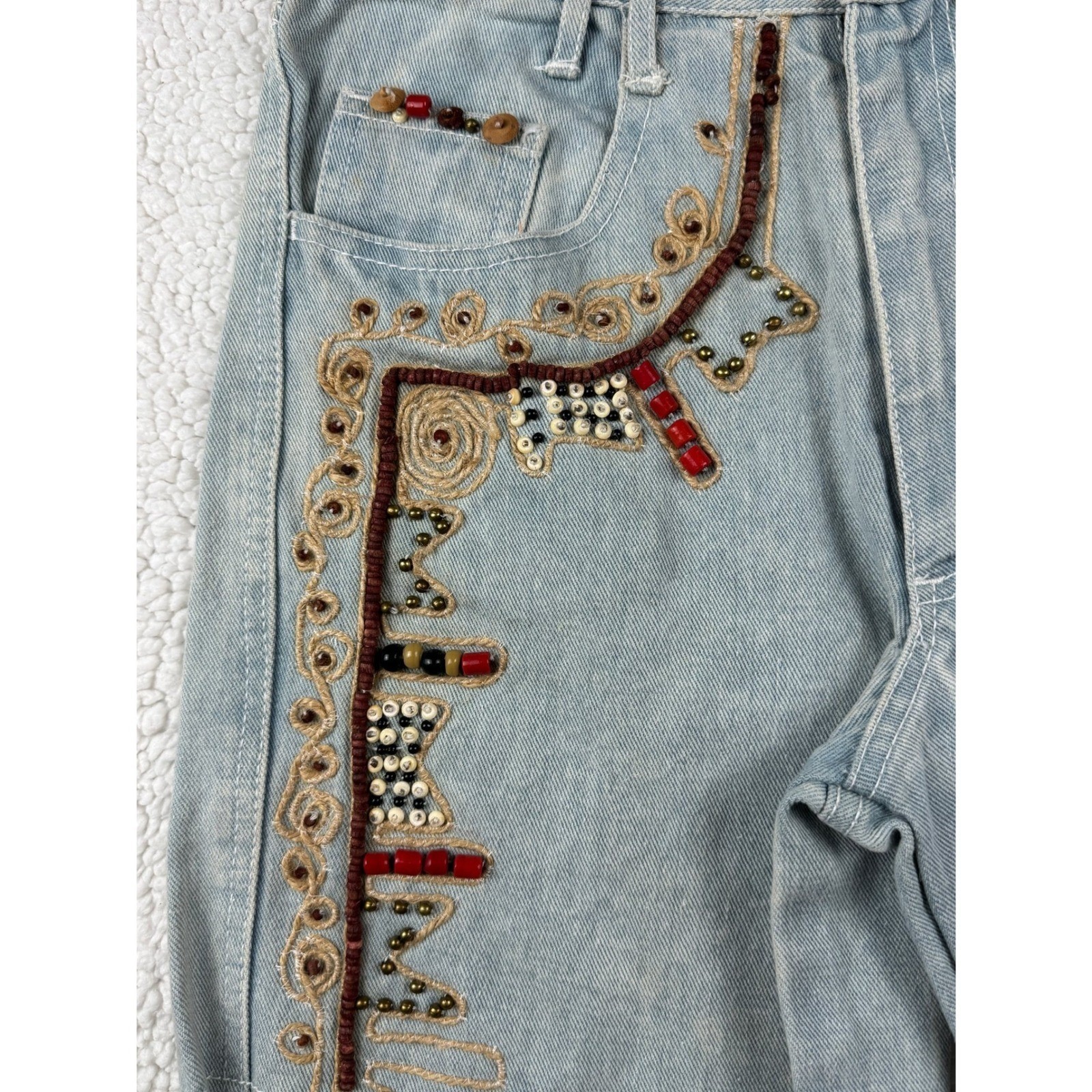 Joujou Vintage 90s Beaded Embroidered Denim Shorts Light Wash Boho Size 7/8
