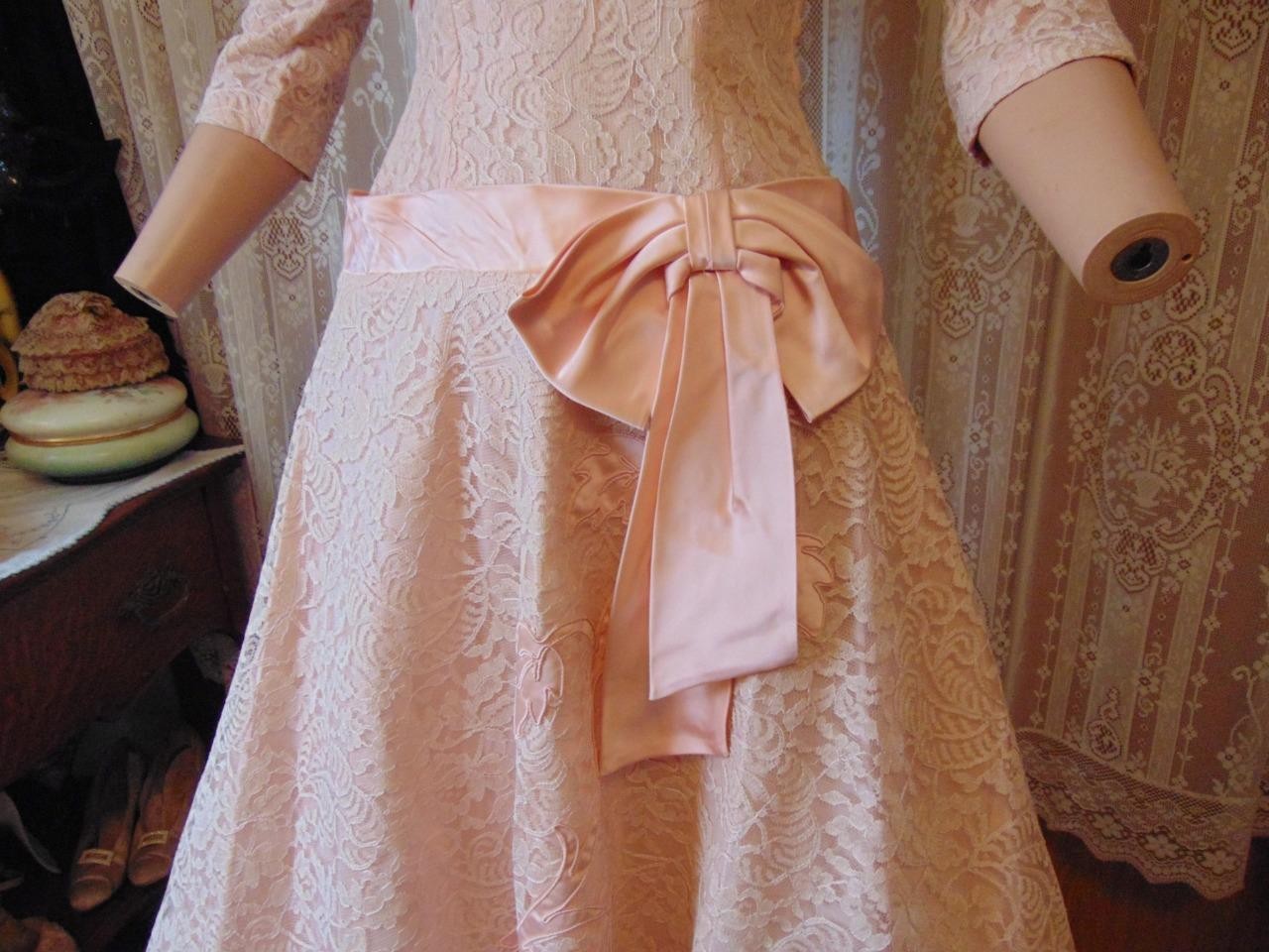 VTG 50s Pink Chantilly Lace & Satin Dress Jacket & Crinoline Slip 26W