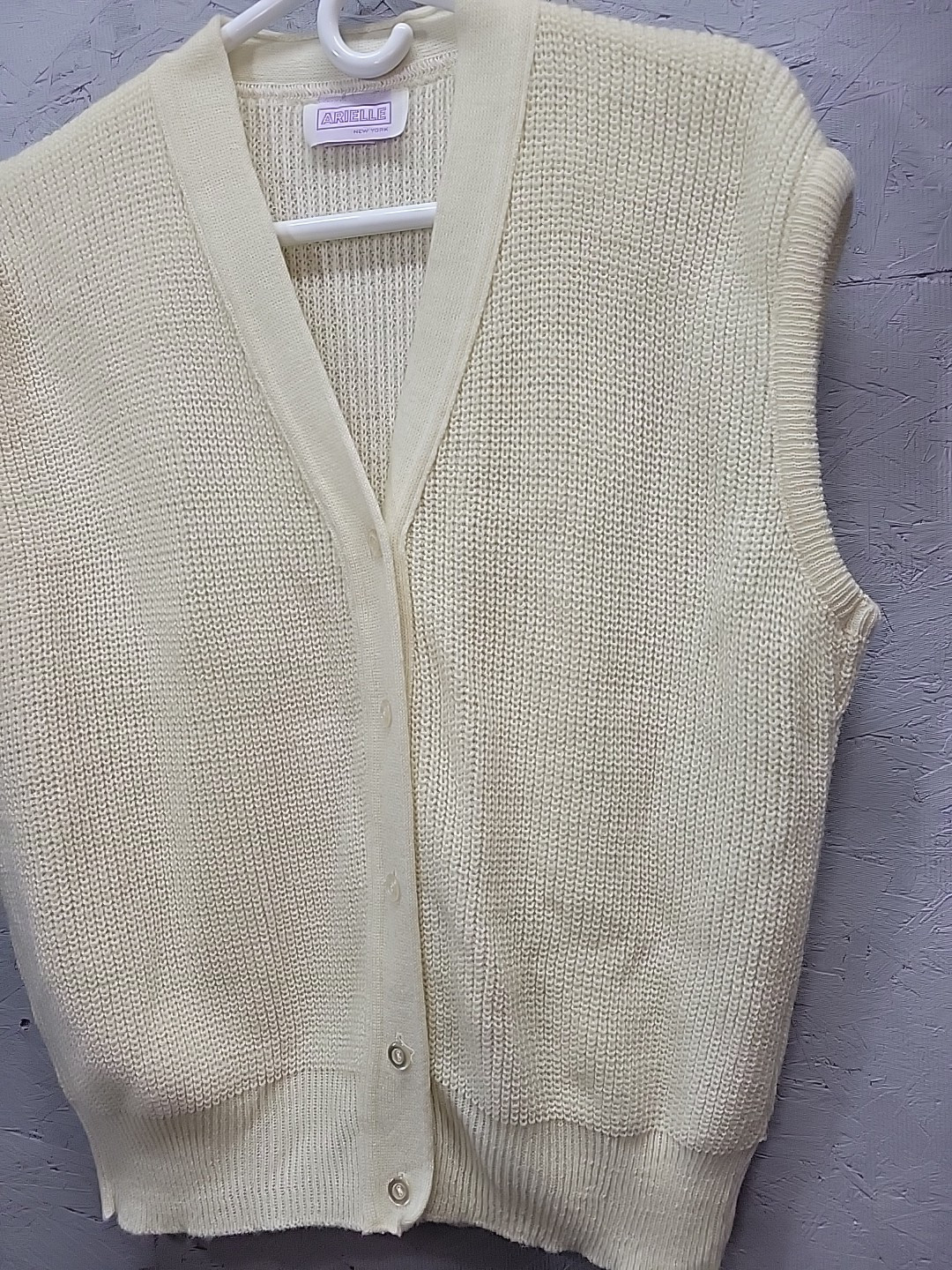 Vintage Arielle New York Cream Sweater Vest Acrylic USA Women Sz L