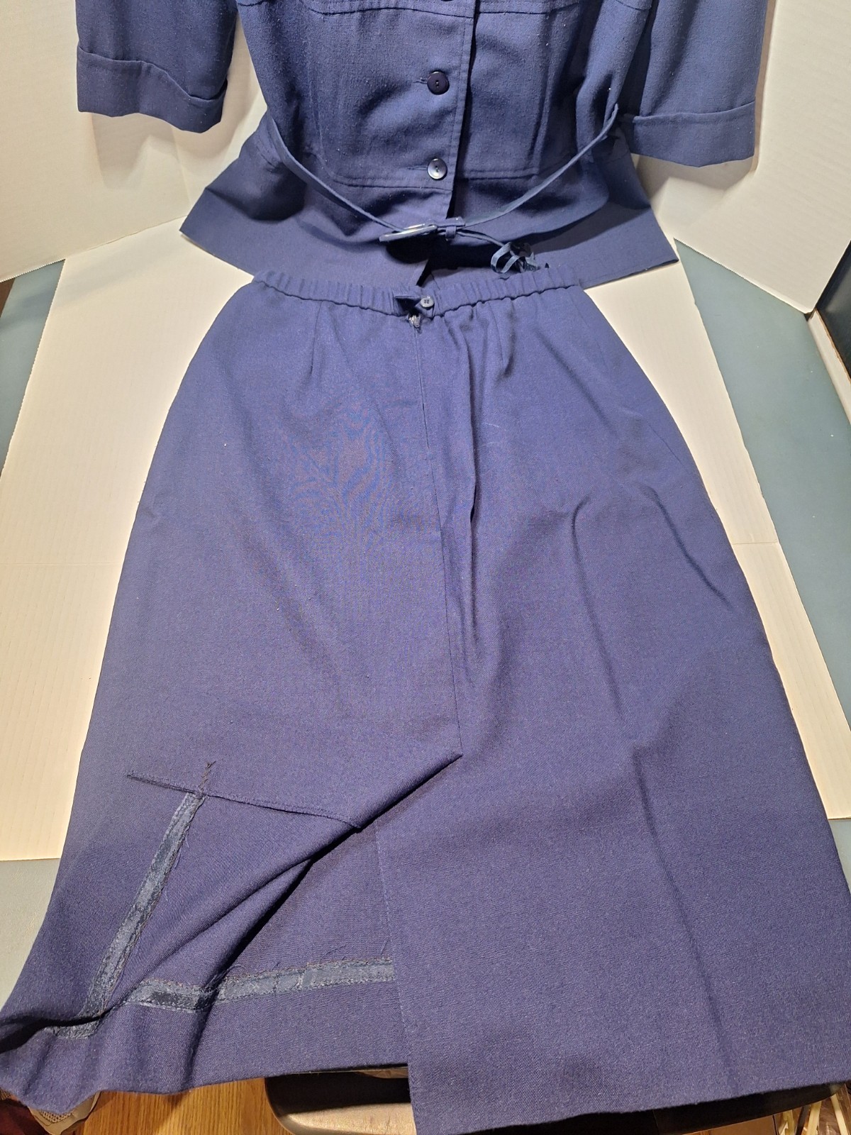 Vintage Henry Lee 2 Piece Skirt Suit, Woman’s 12, Polyester Blend, Navy Blue