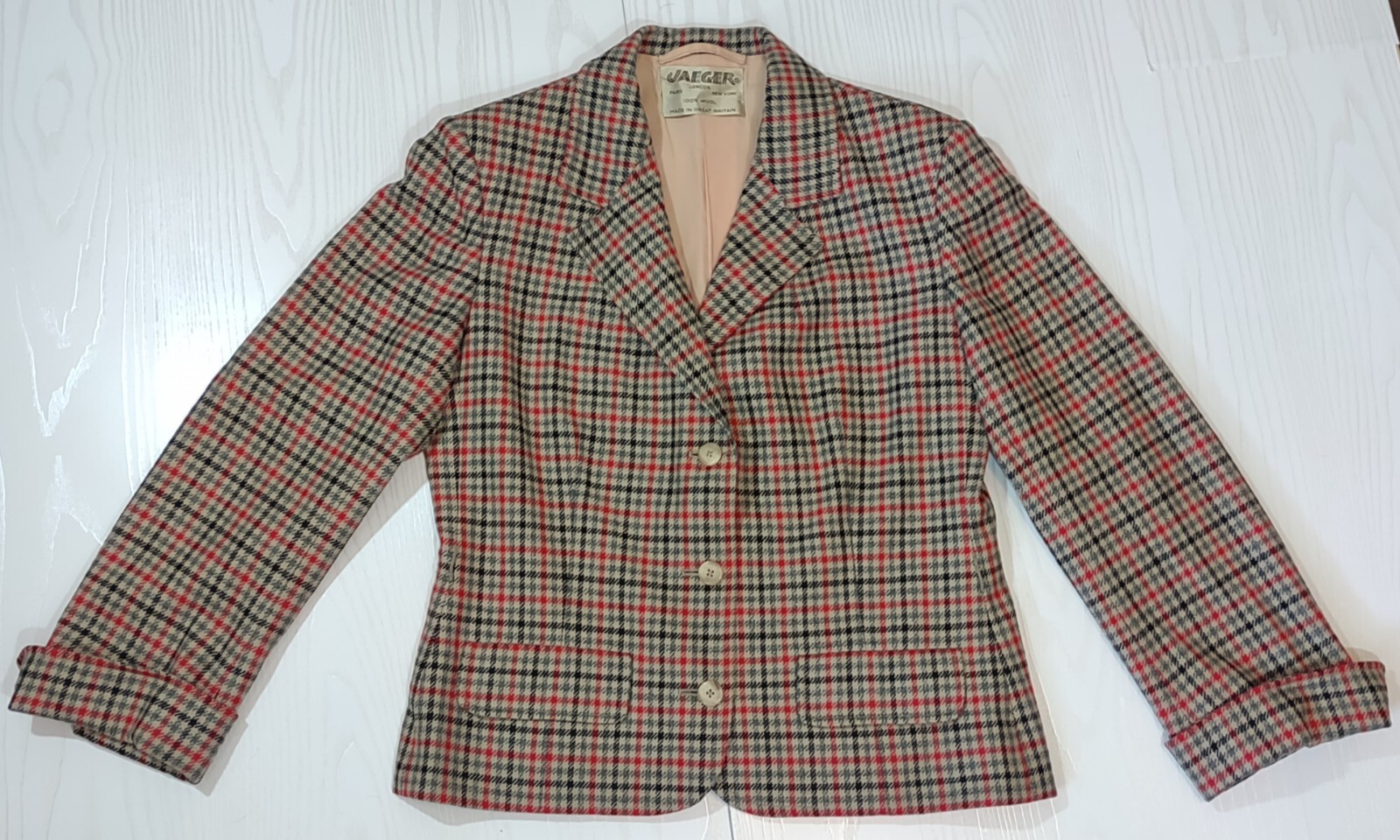Vtg Jeager Blazer Size 10, 100% Wool, Exterior Colors Cream, Gray, Red, & Black