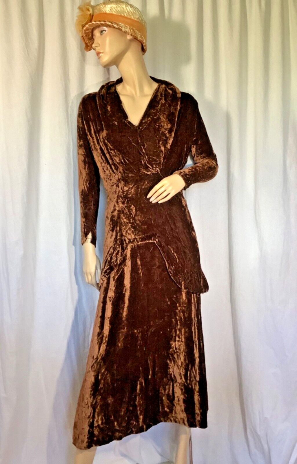 Art Deco vintage 30s draped 2 piece Dress peplum Top skirt Crushed velvet Brown