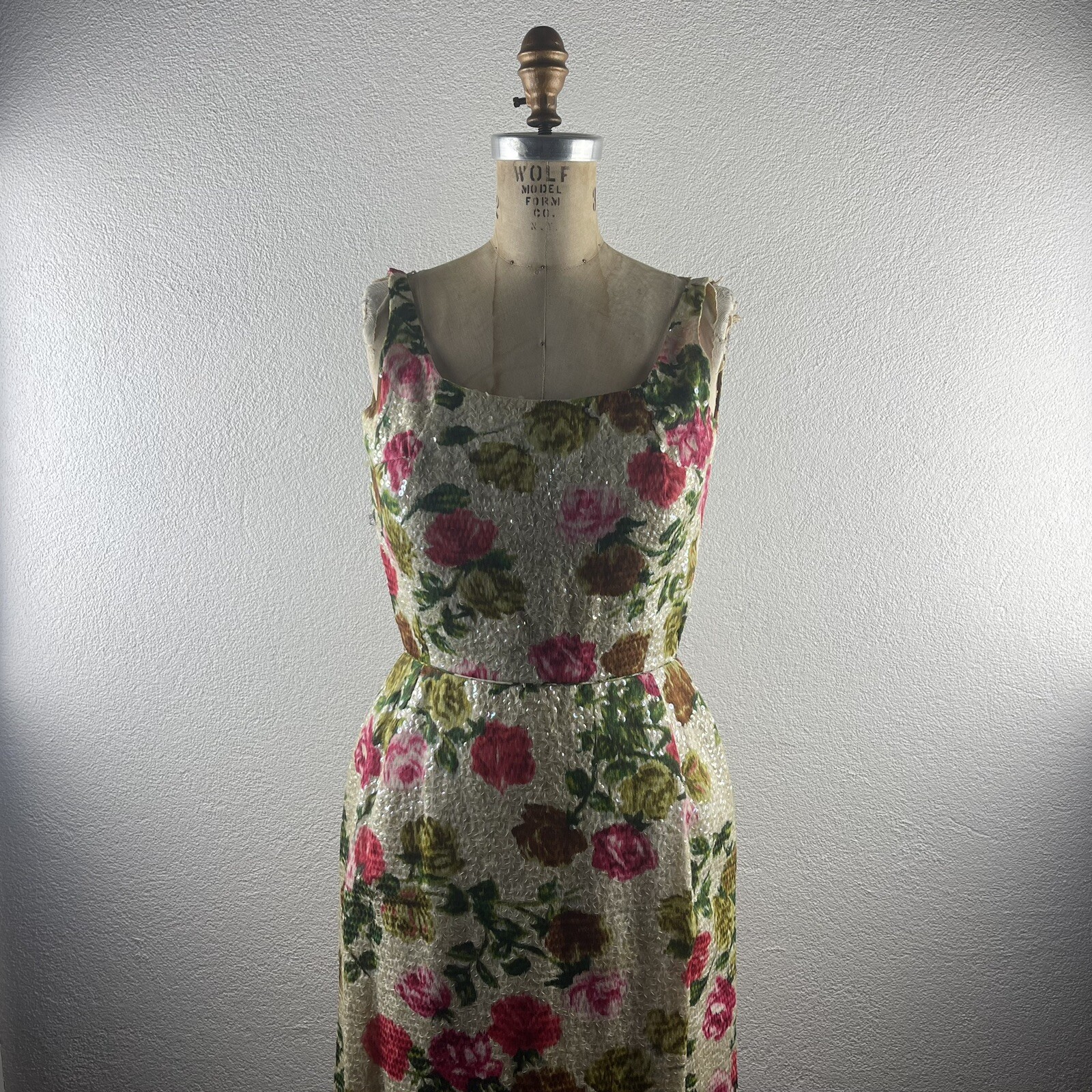 Vintage l 50s S Roses Iridescent Sequins Pinup Bombshell Glamour Wiggle Dress