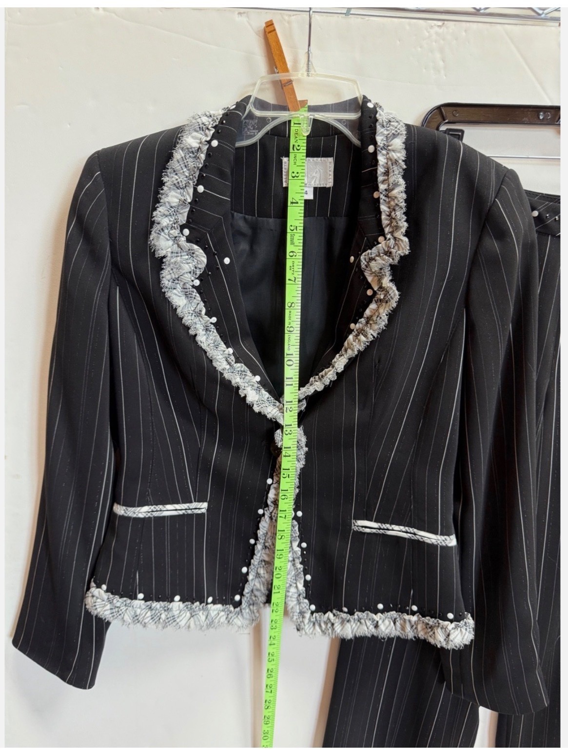 Vintage Y2K early 2000s women’s Alberto Makali suit black & white