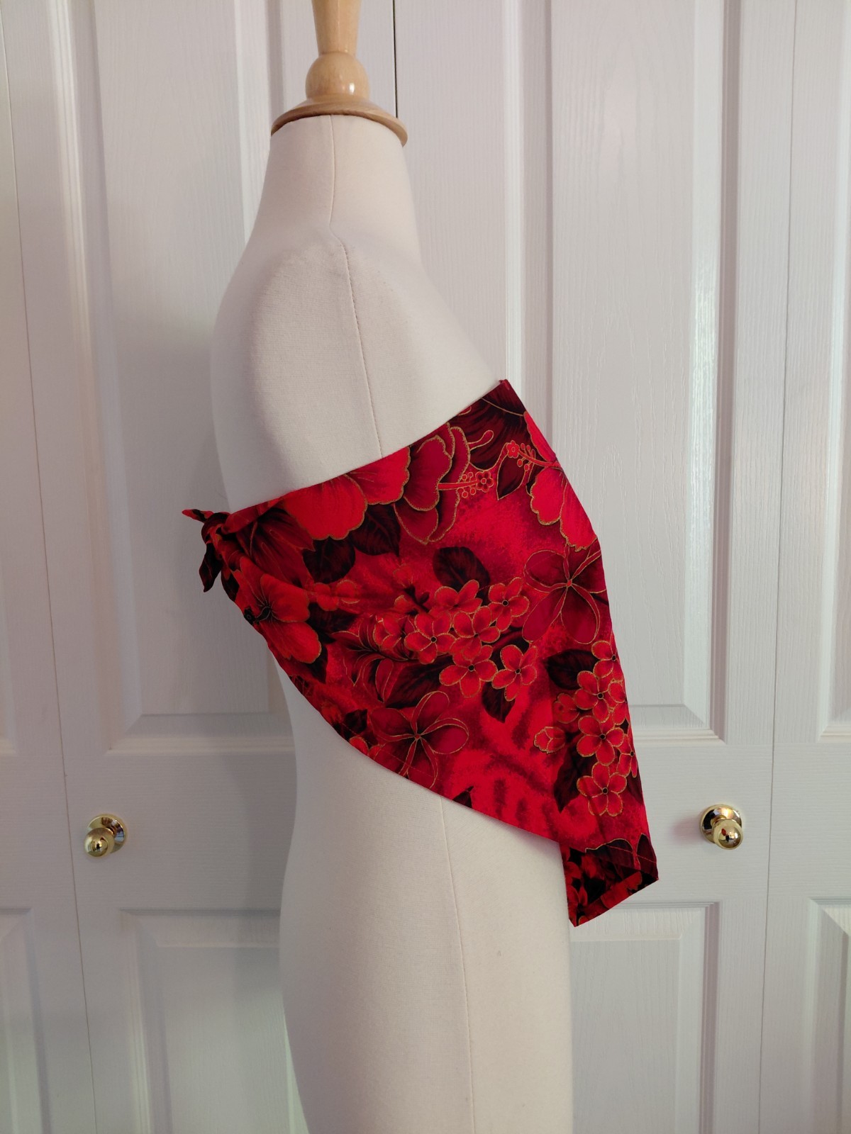Vintage 1970s Hawaiian Red Floral Handkerchief Top And Skirt Set Medium