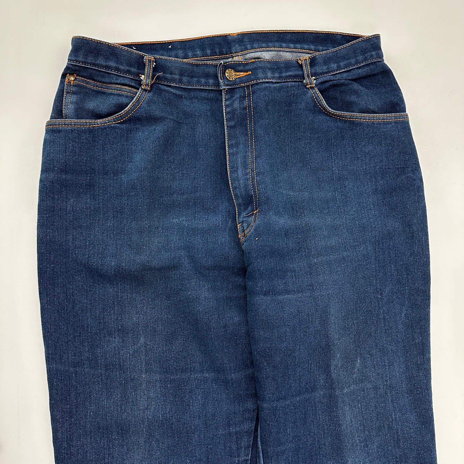 Gitano Straight Leg Women’s size 34 Short Dark Wash Blue Denim jeans