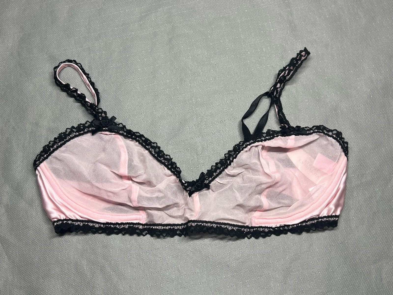Vintage Victoria’s Secret 100% Silk Satin Bra 36C Unlined Underwire Ruffle Demi
