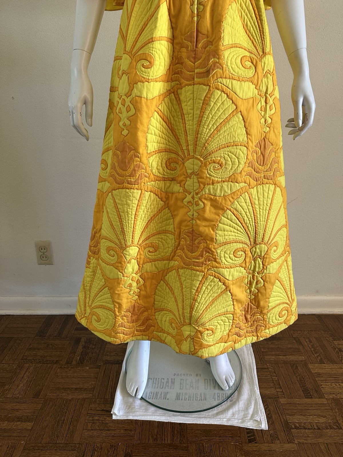1960s Van Dee Bangkok Quilted Maxi Dress Psychedelic Bell Sleeve Resort Hostess