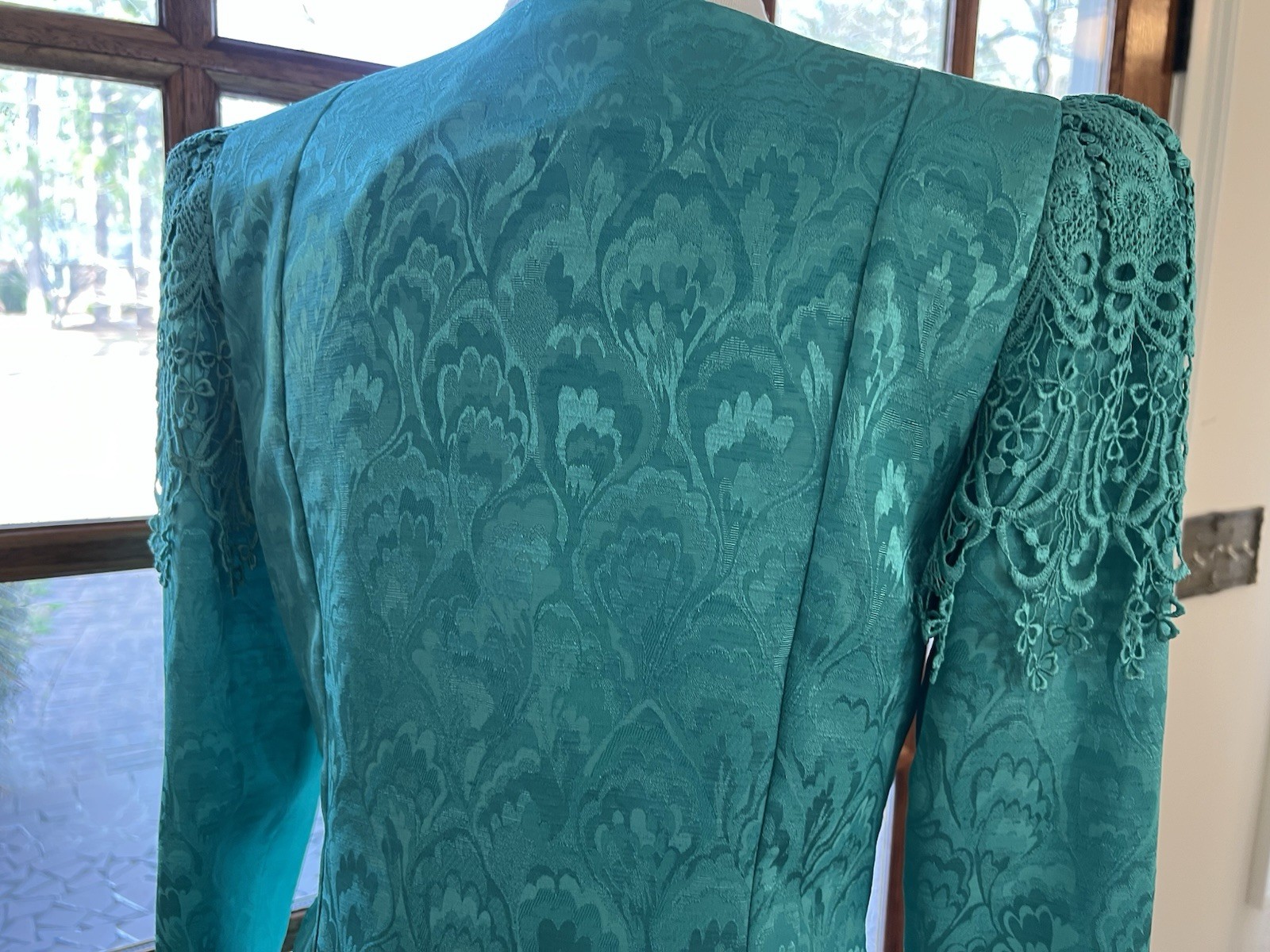 VTG 80’s 2 Piece Teal Dress, Big Lace Rhinestone Buttons, Big Shoulder Pads Sz 8