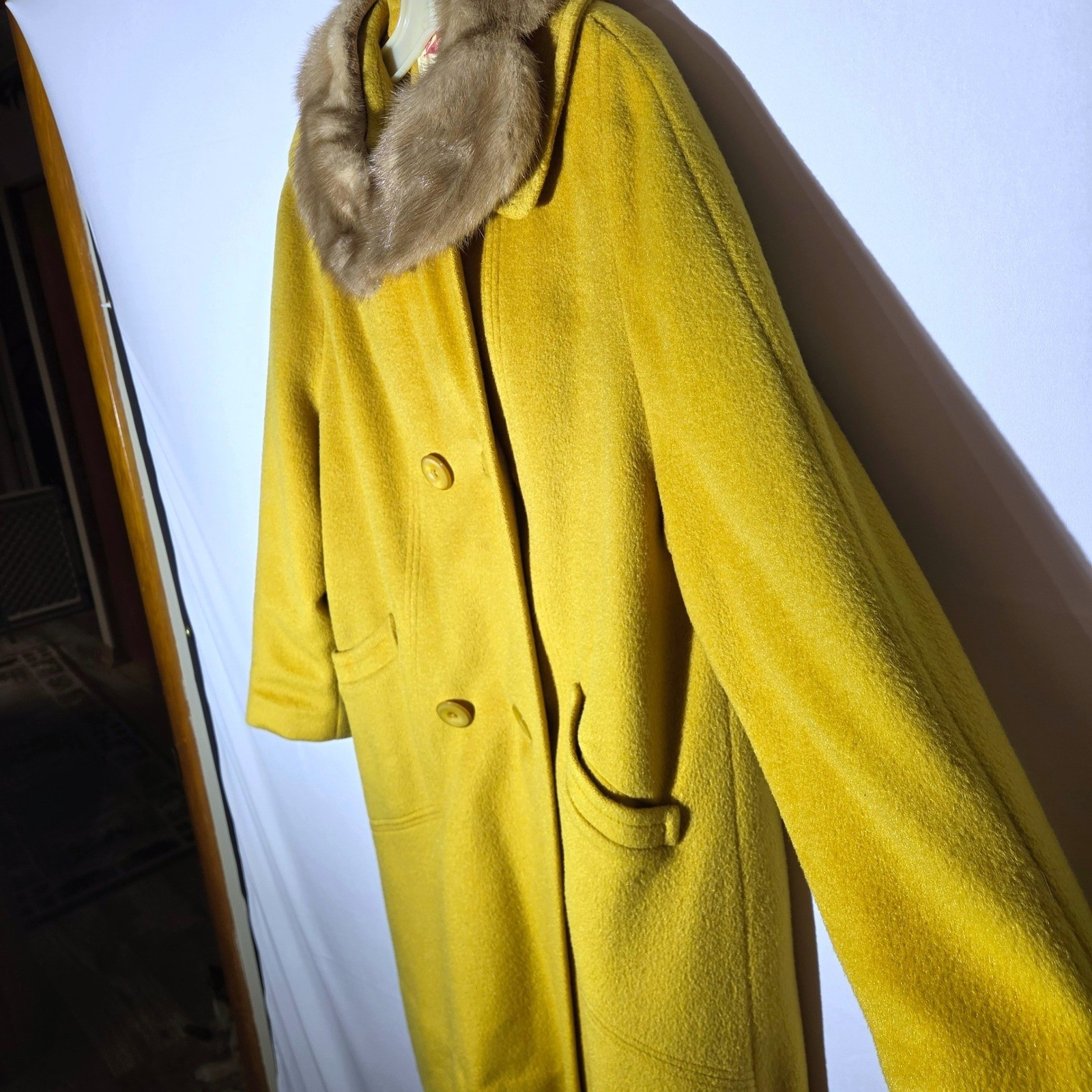 Vintage Kerrybrooke Sears Mustard Yellow Fur Collar Dble Breasted Coat 44 Chest