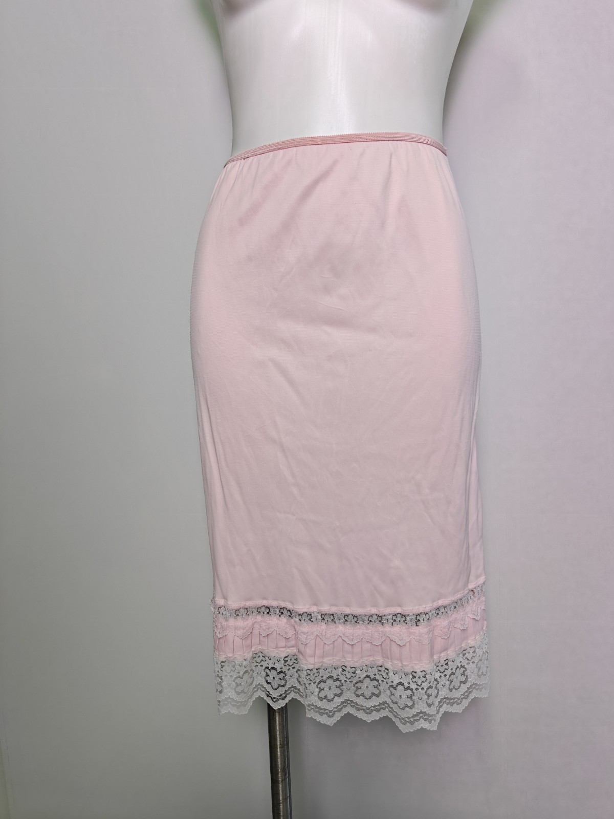 Vintage Pink Half Slip Skirt The Lace Inset & Pleated With Lace Hem Medium