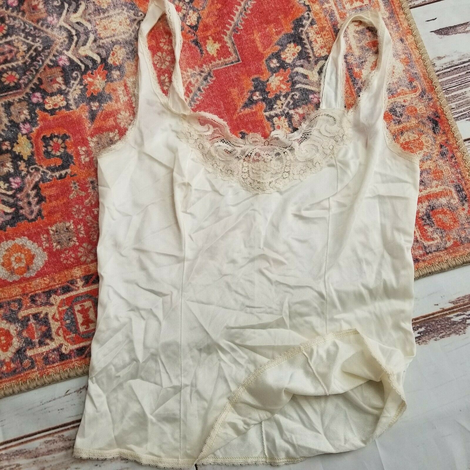 VTG DEENA Ivory Floral Cami Satin Nylon Camisole Top Lace Yoke Sz 34 M
