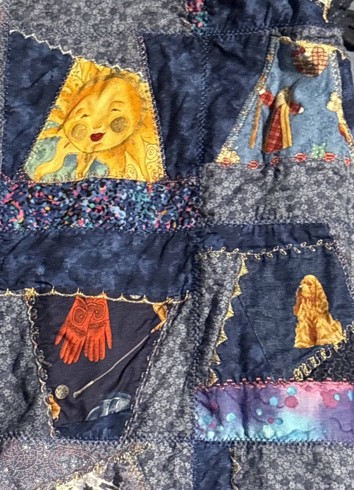 Vintage patchwork quilted coat, Bohemian/Crazy Quilt Style Pre-owned M/L? Women