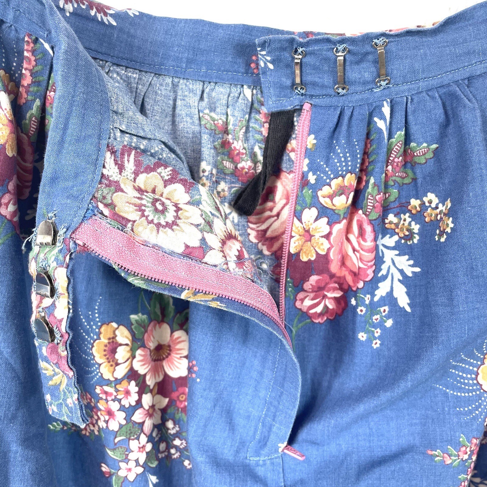 1980s Aunt Abigail’s Attic Country Floral Full Knee Skirt Plus Size Vintage