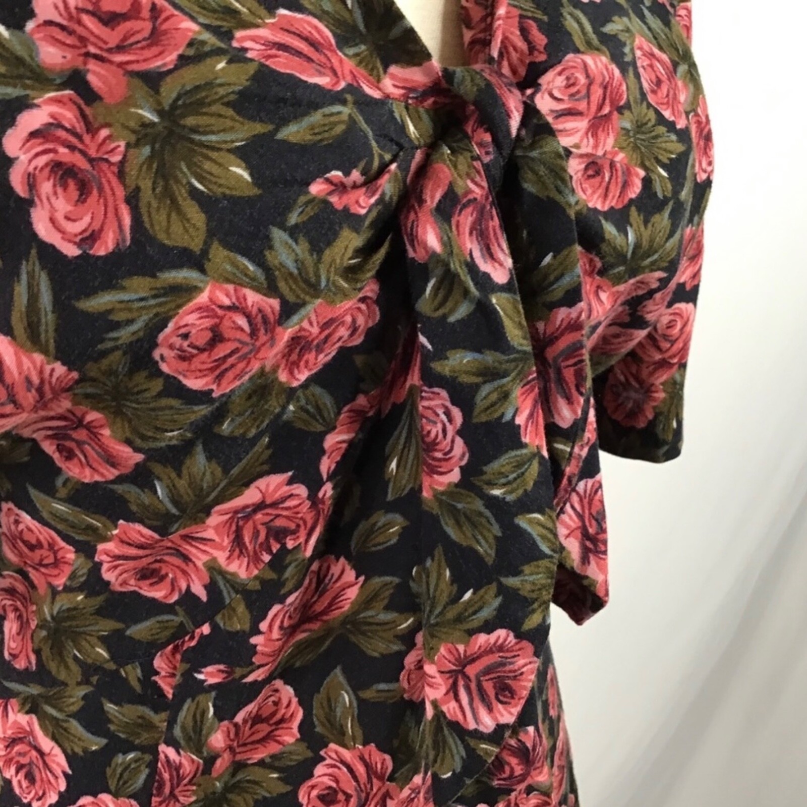 Vintage Y2K Floral Dress Size 12 Mini Rose Tie Front Black Pink Green 1990s