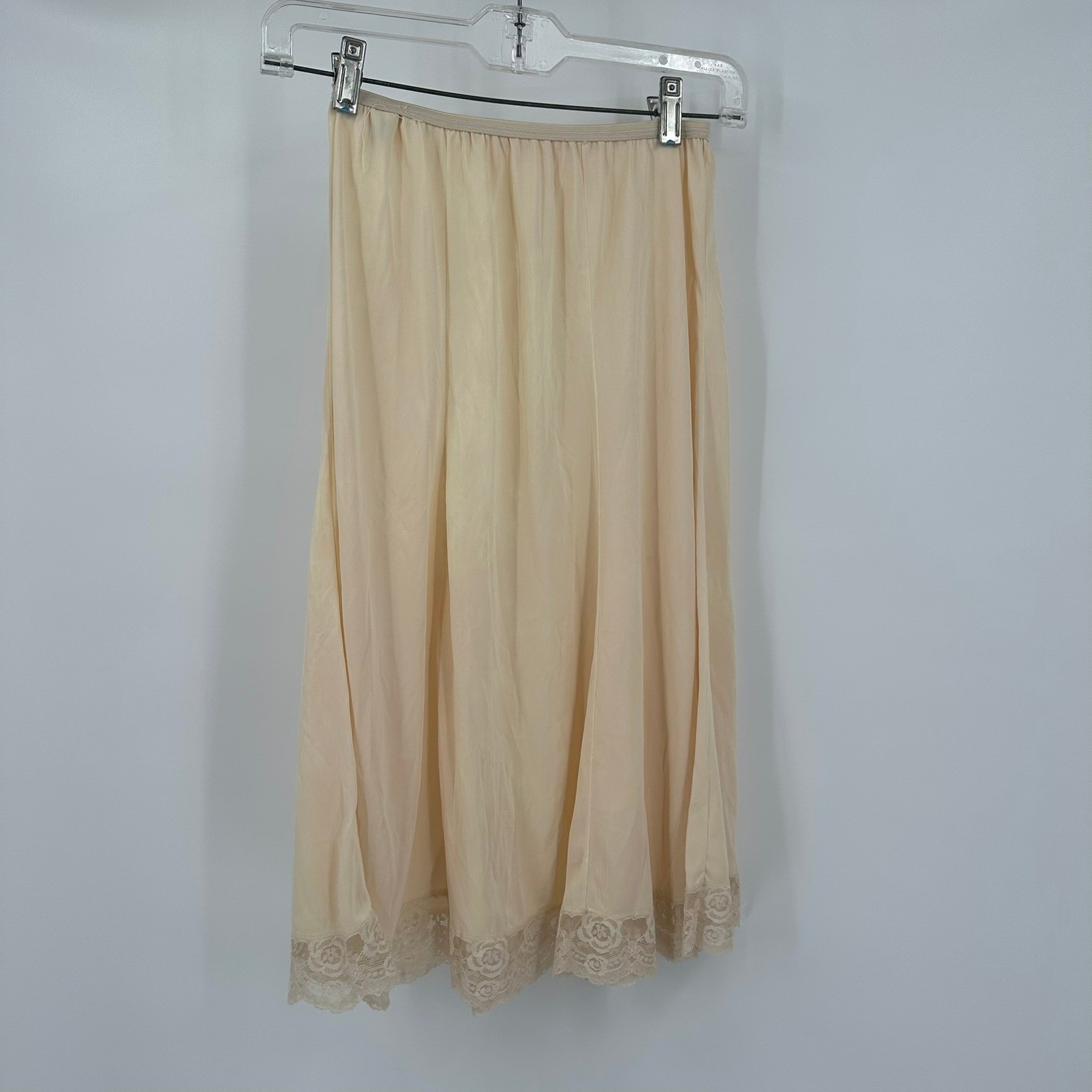 Vintage Neiman Marcus Women Half Slip Size M Beige Lace Trim Feminine Minimalist