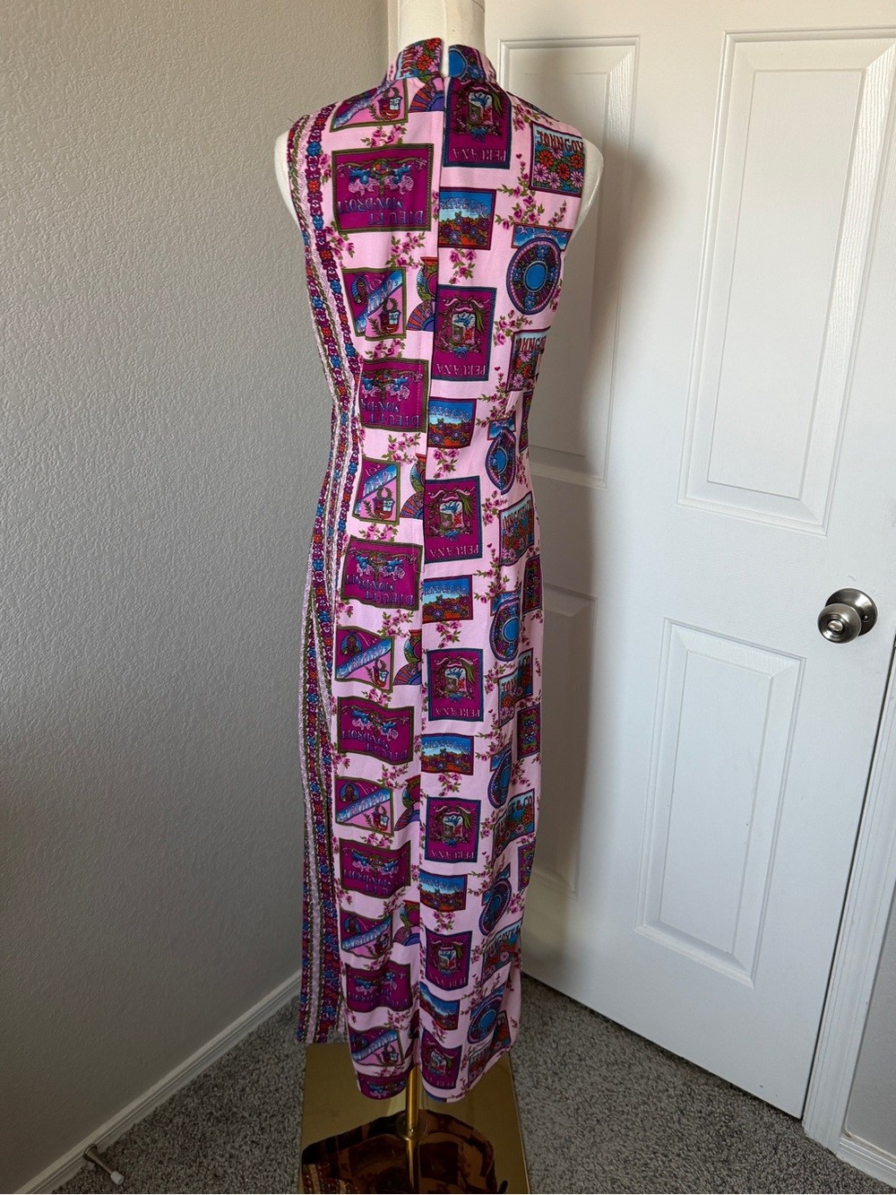 Vintage Pink & Purple Sleeveless Printed Maxi Dress