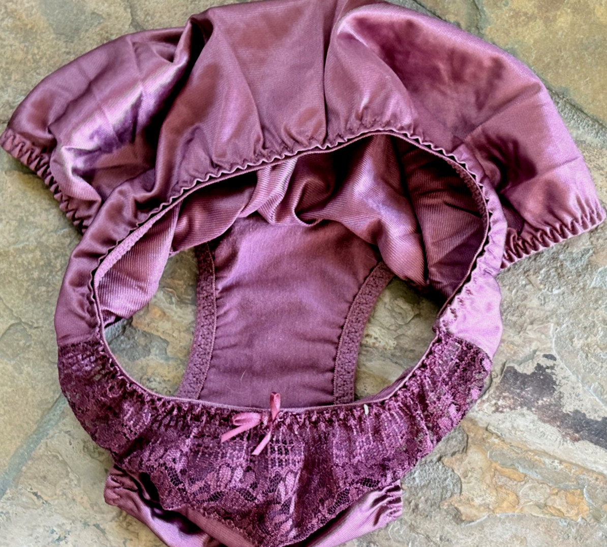 Maidenform Small Mauve Hi Cut Second Skin Satin & Lace Panties #99321 VINTAGE