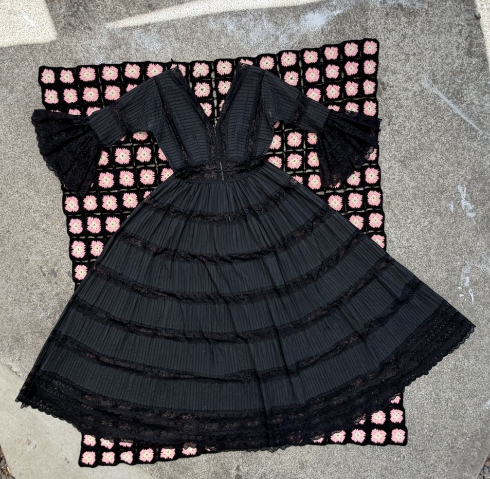 60s/70s Black Cotton Lace Maxi Dress Victorian Prairie Gothic Romantic Vintage