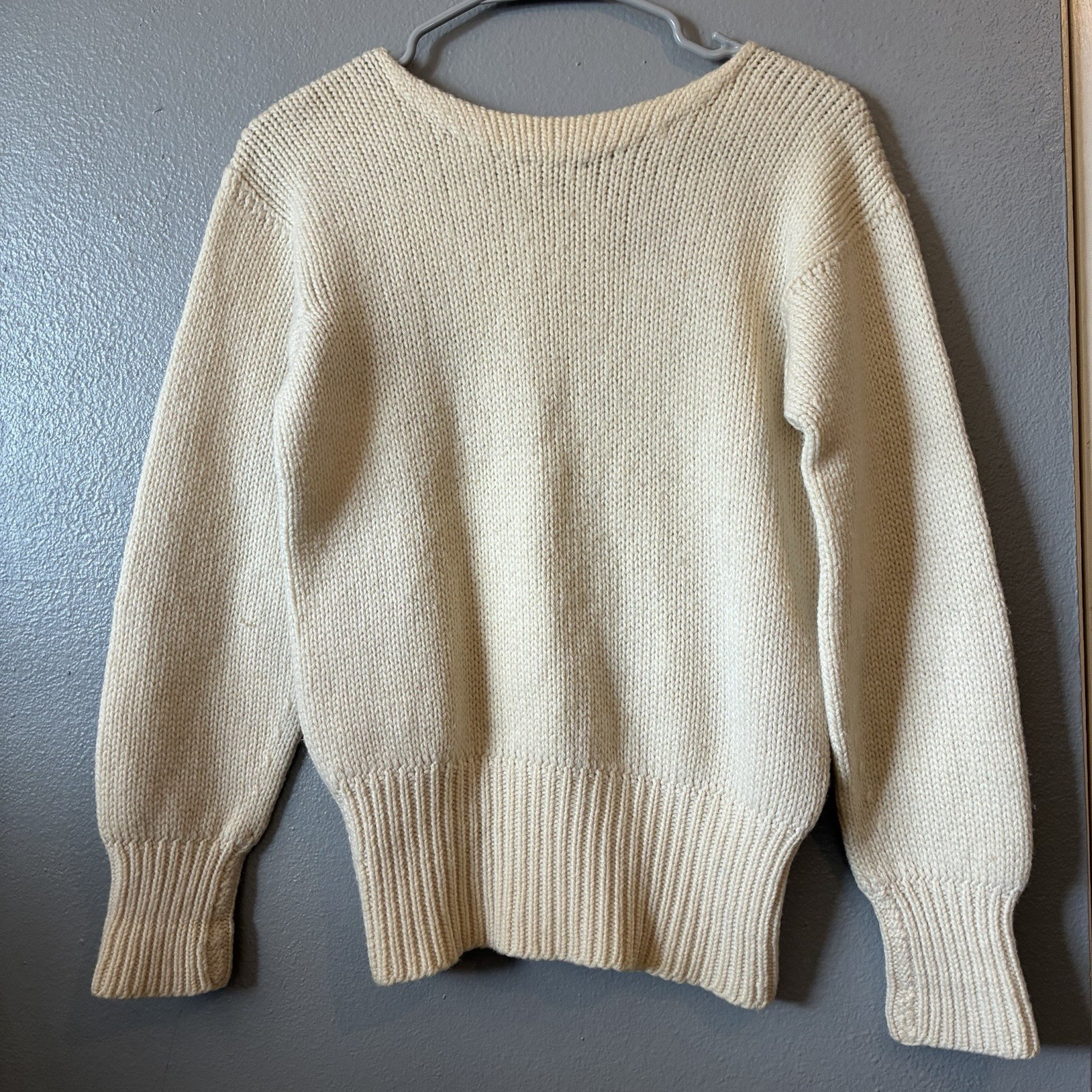 Vintage 50s-60s Cream 100% Virgin Wool Shaker Knit Sweater Small