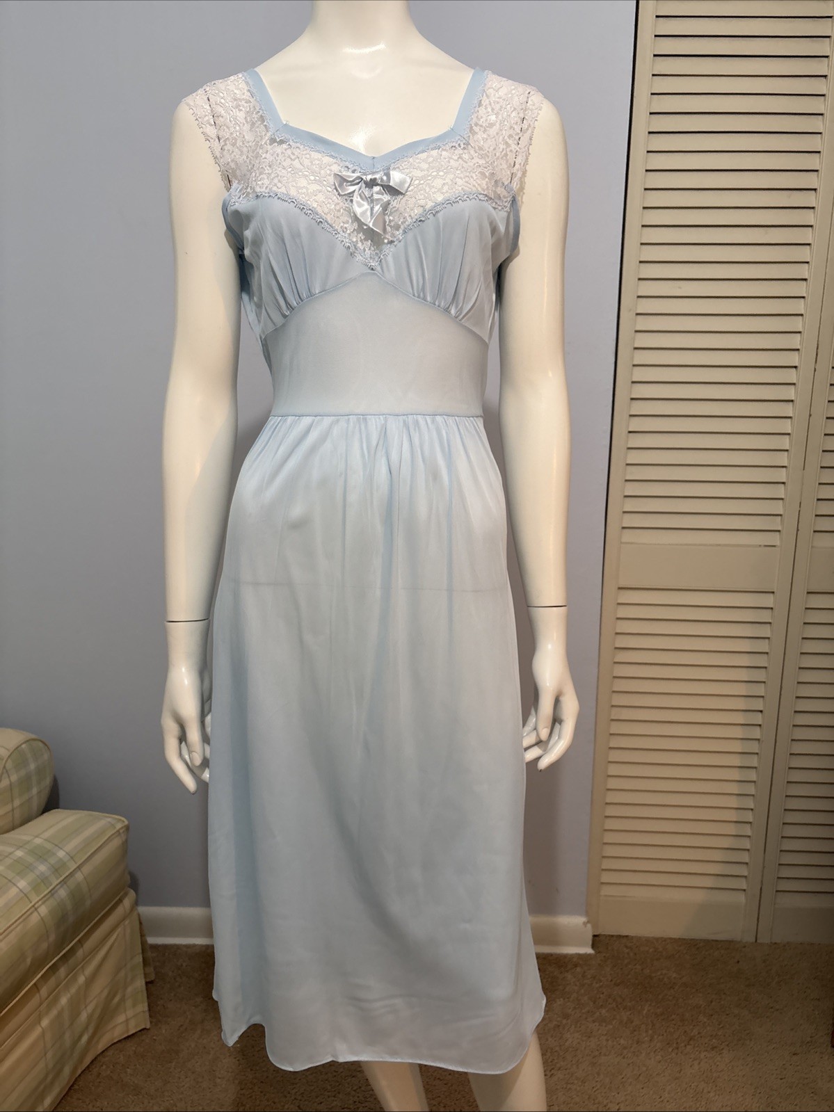 VTG 40/50s Baby Blue Nightgown Semi Sheer Lace Trim Bow Lingerie Romantic Sz S