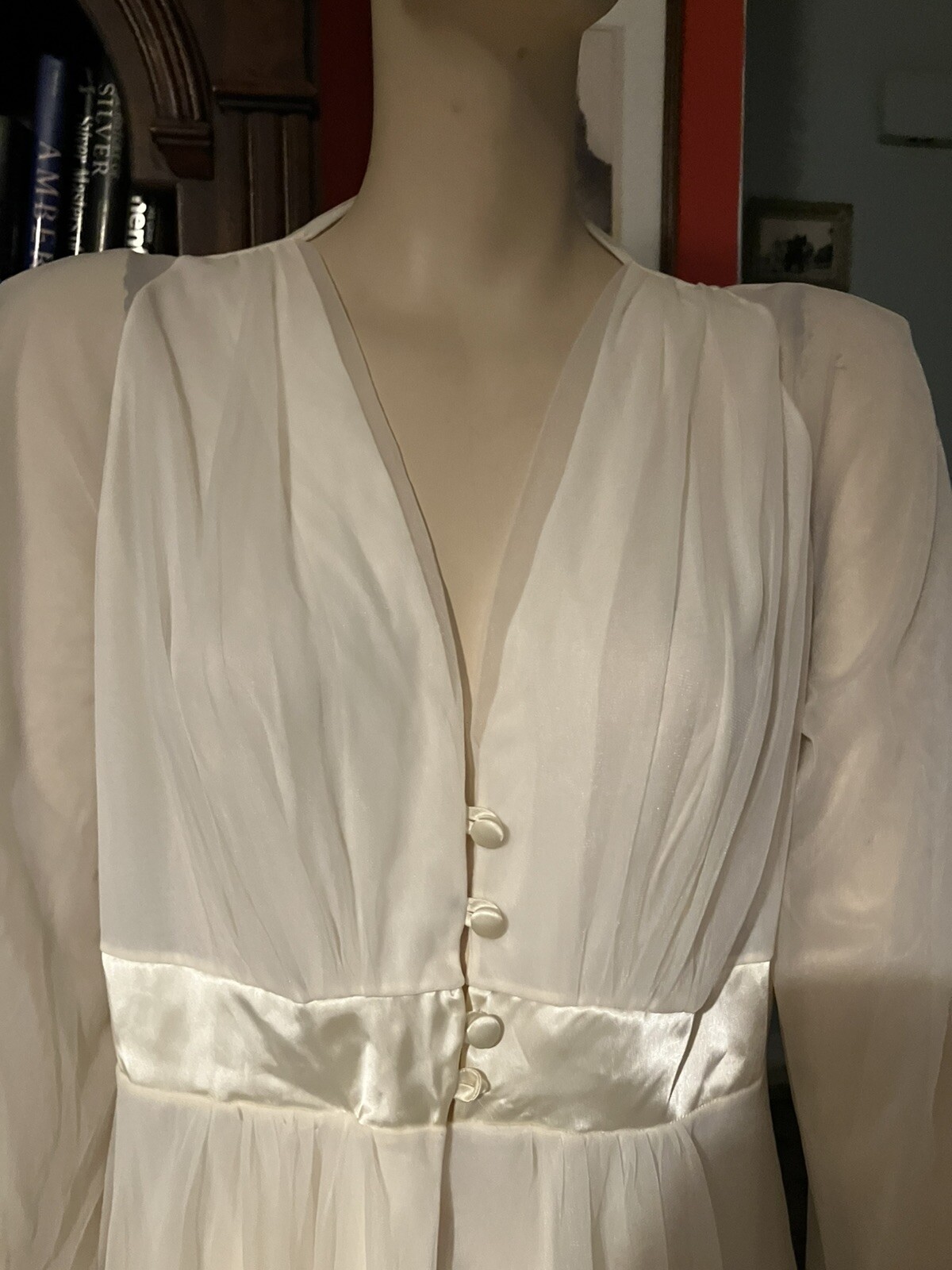 STUNNING Vintage GOSSARD ARTEMIS Cream Nylon Satin Nightgown Peignoir Robe M Set