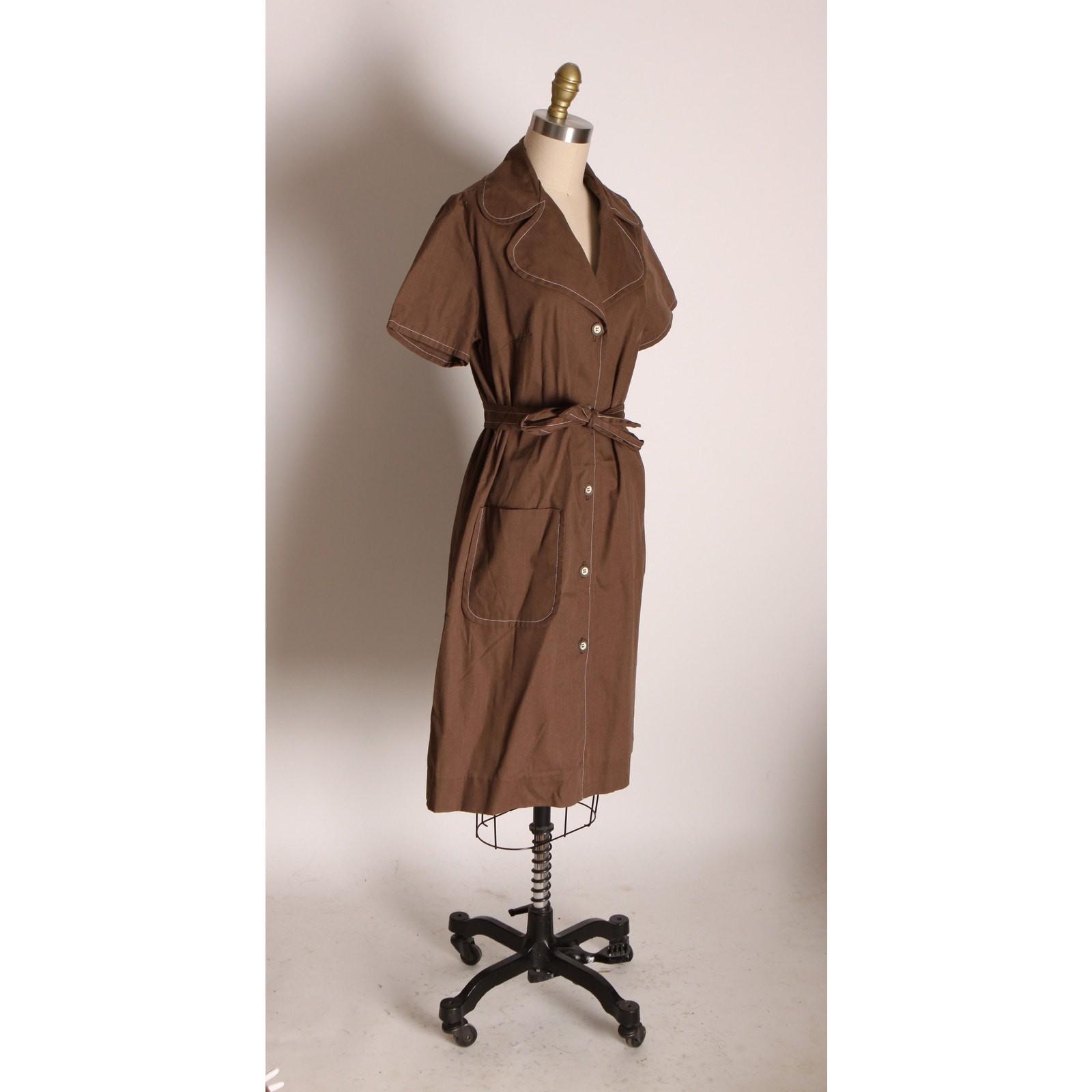 1970s Brown Button Up Short Sleeve Dog Ear Collar Belted Dress by Ship N’ Shore