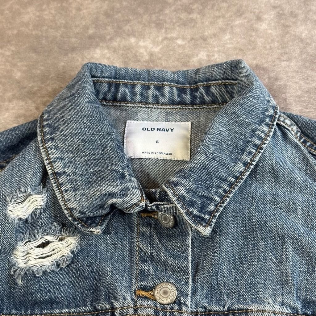 Old Navy Distressed Denim Jacket Womens Small Blue Cotton Jean Trucker Crop