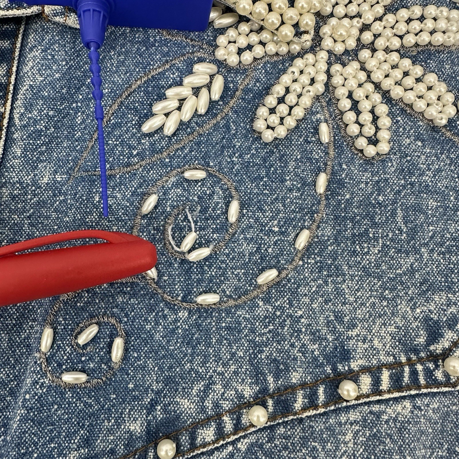 VTG Pretty Bleu Womans Floral Embellished AcidDenim WashWestern RetroTop L READ