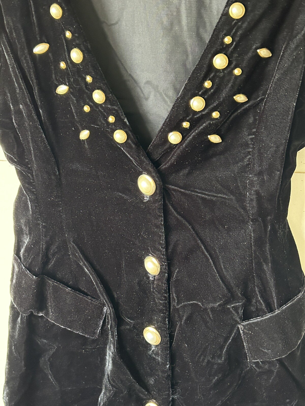 Vintage 1980s/90s XTRMZ Black Crushed Velvet Faux Pearl Buttons Sexy Dress 5/6