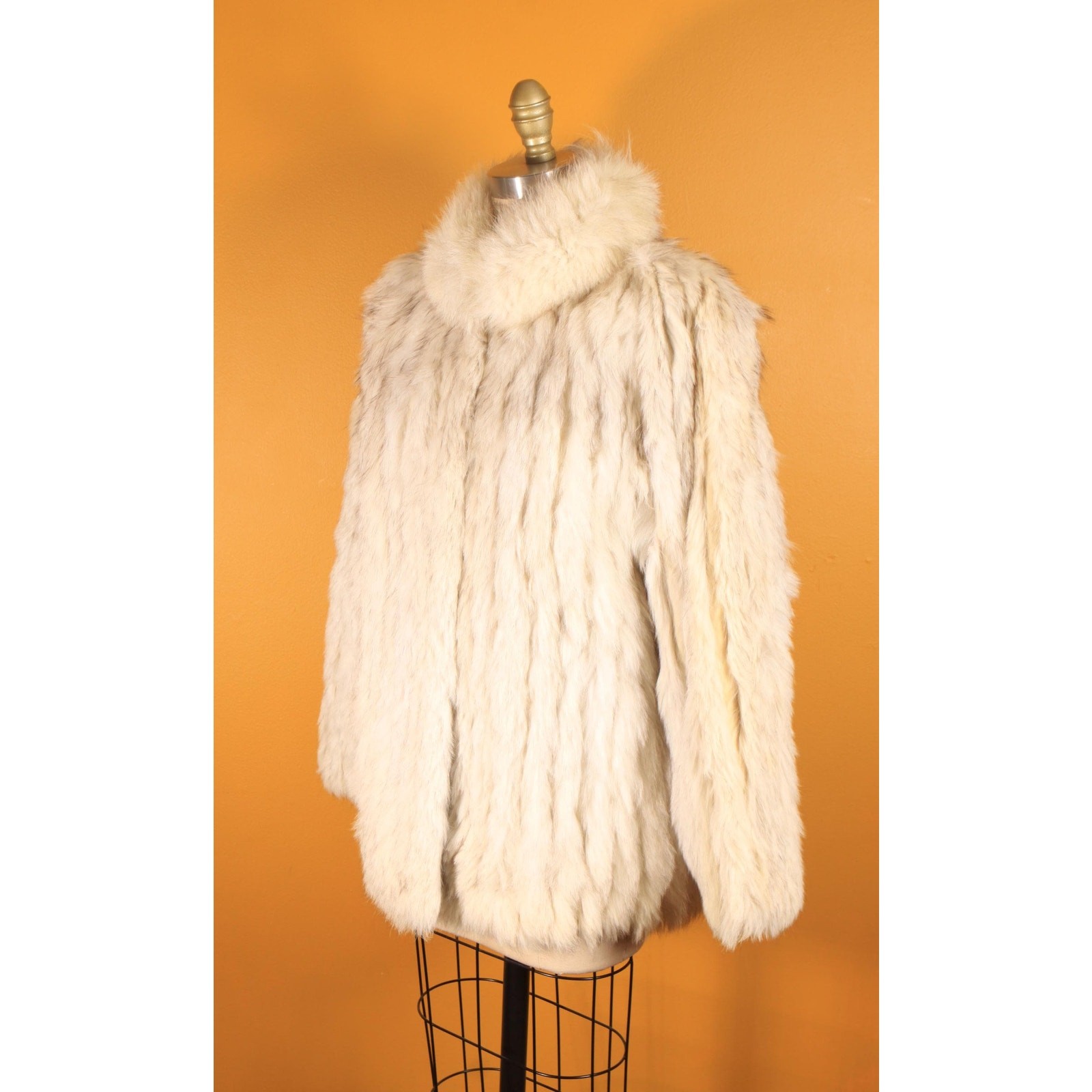 1980s Silver, White and Gray Fox Fur Long Sleeve Coat by Saga Fox -M-L