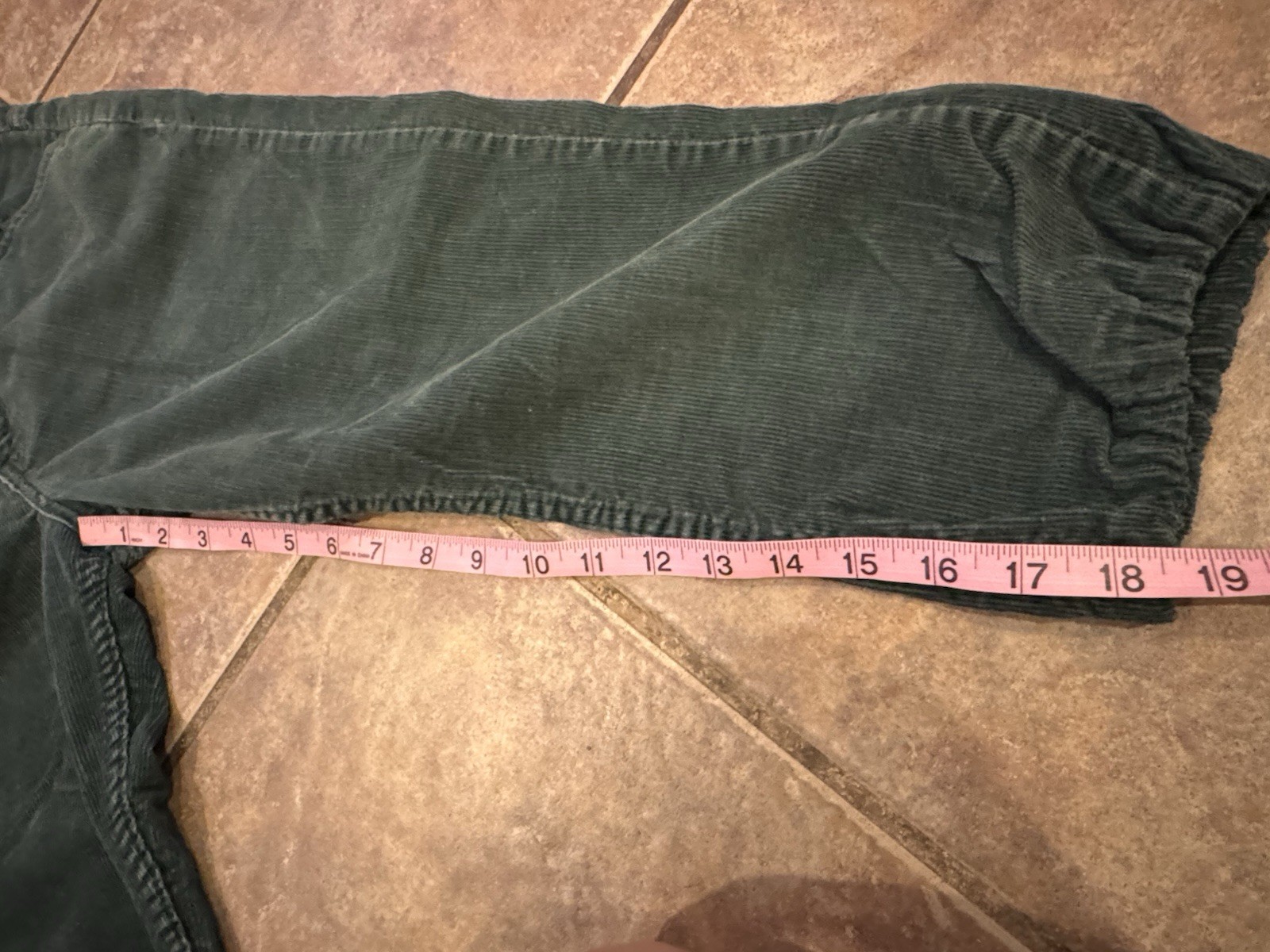 Vintage Levi’s Big E Green Corduroy Capris Pants Size 29 (check Measurements)
