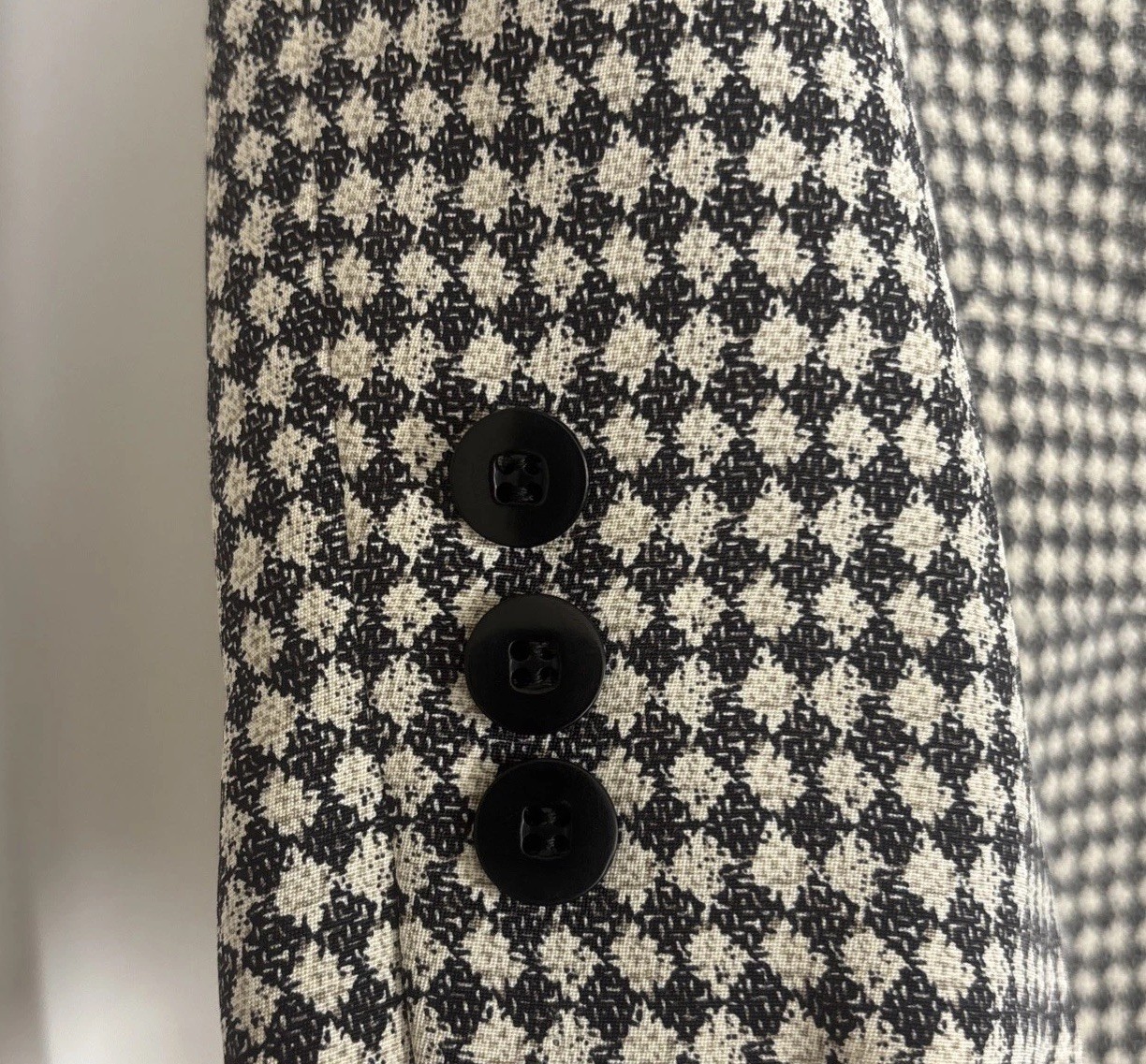 Vintage Women’s Size 10 100% Silk Blazer Geometric Squares Print Career Siren