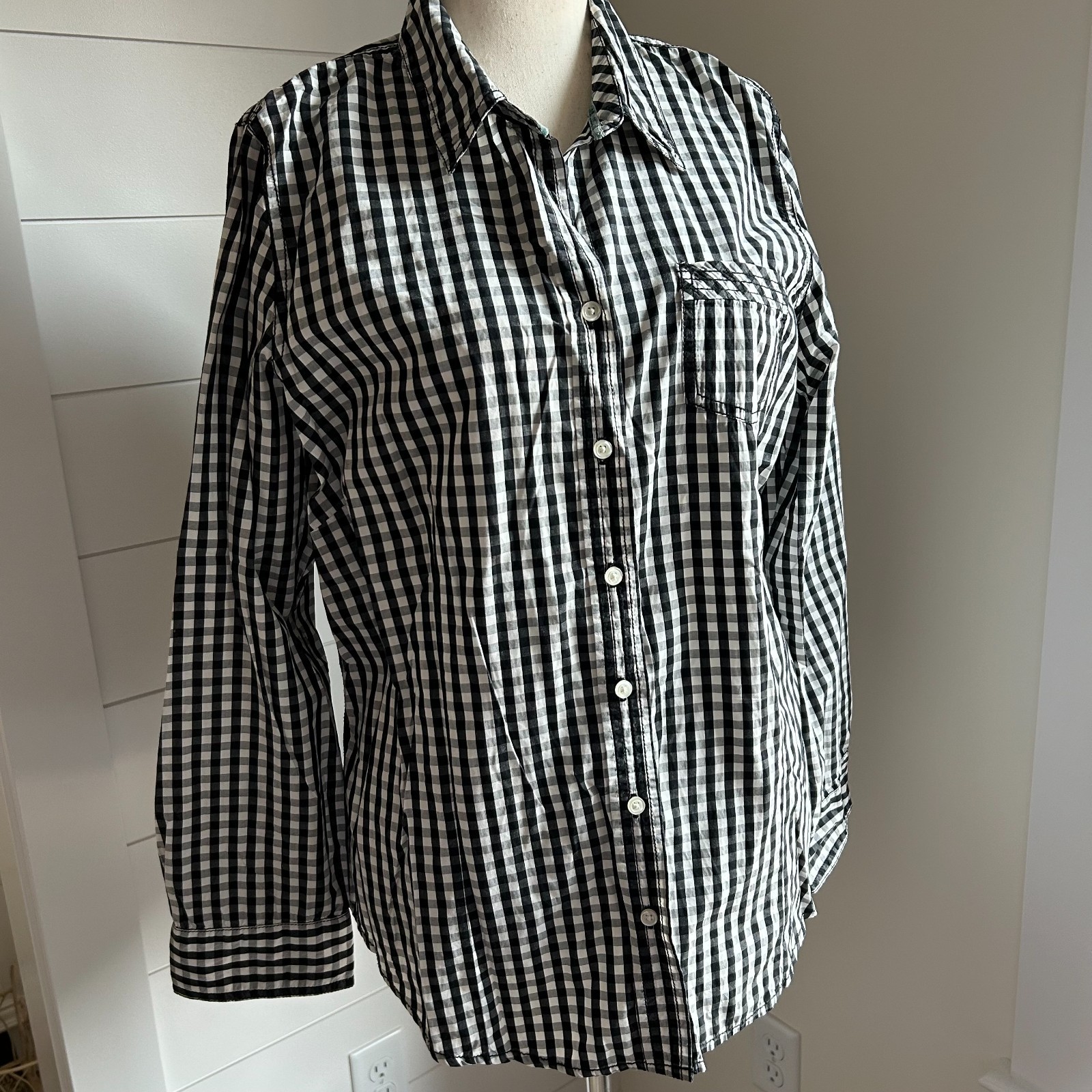 Vintage Picnic Chic Black/White Gingham Woman’s XXL Button Down Cotton Pocket