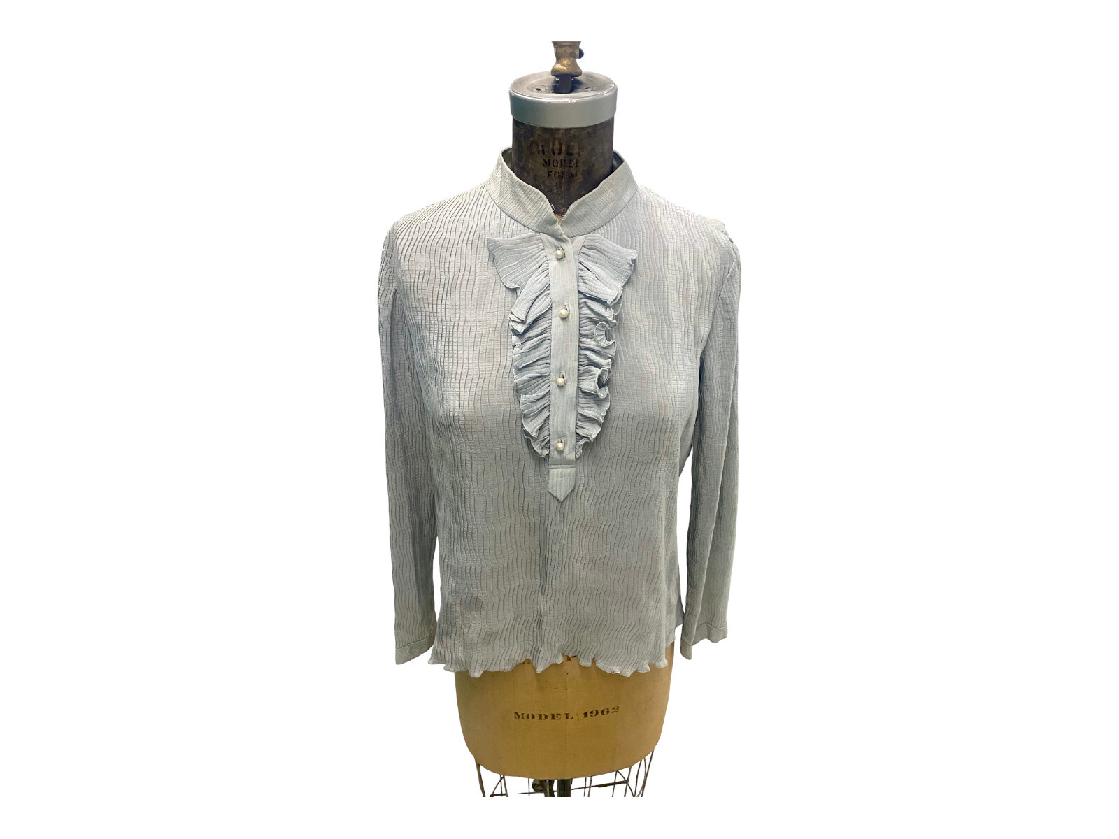 Vintage 70’s Matti Of Lynne Gray Ruffled Pearl Button Blouse Med- Large