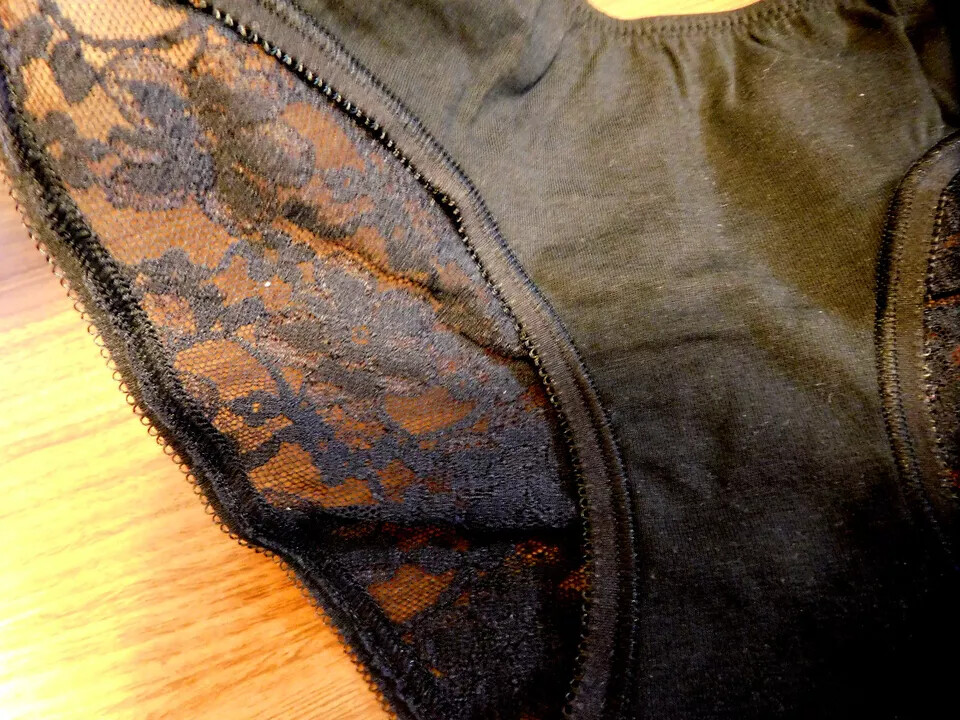 New Victoria’s Secret🎀Cheek Fit 🎀Hiphugger 🎀Size XS, S