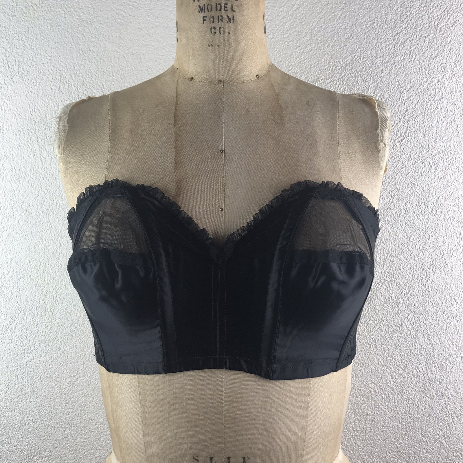 Vintage l 50s 32 RARE Flexees Peekaboo Peaked Mesh Burlesque Pinup Bullet Bra