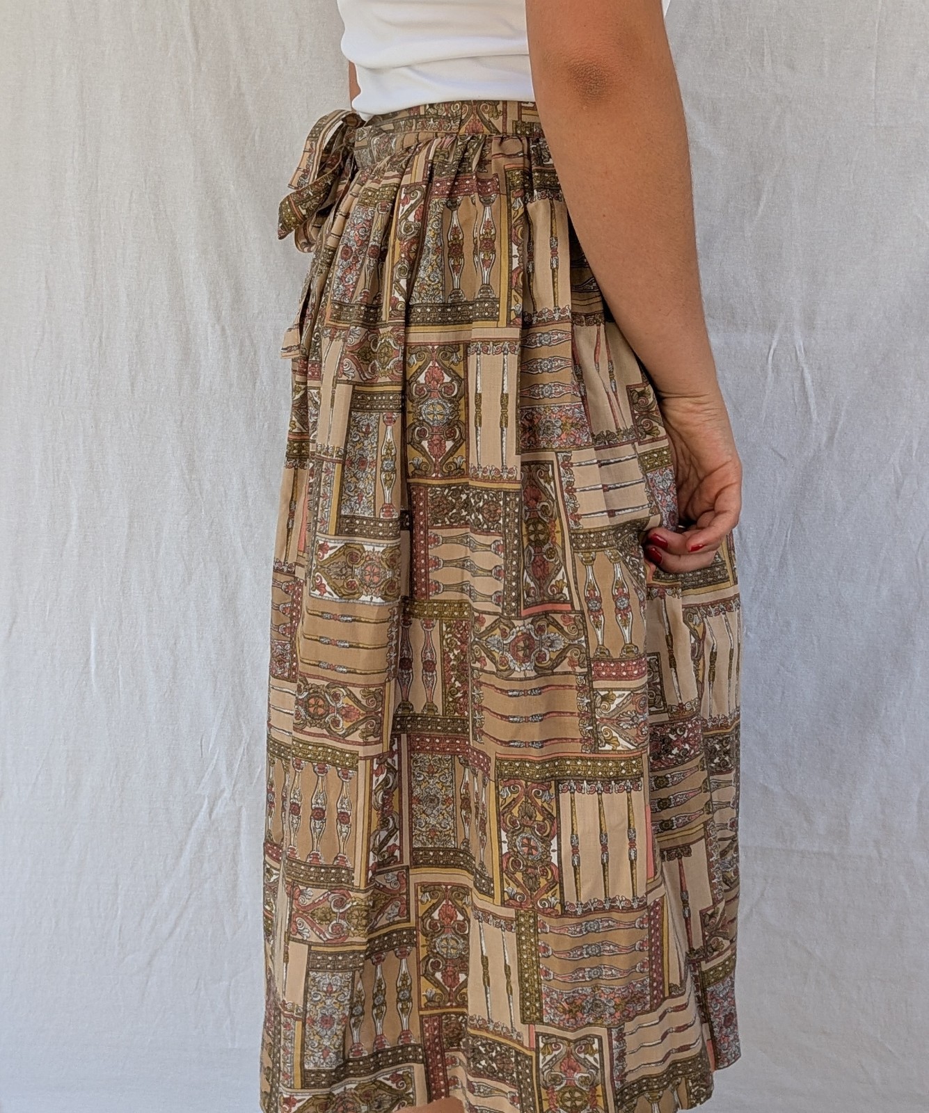 West House Original Wrap Skirt Beige Brown Pink White Vintage Print