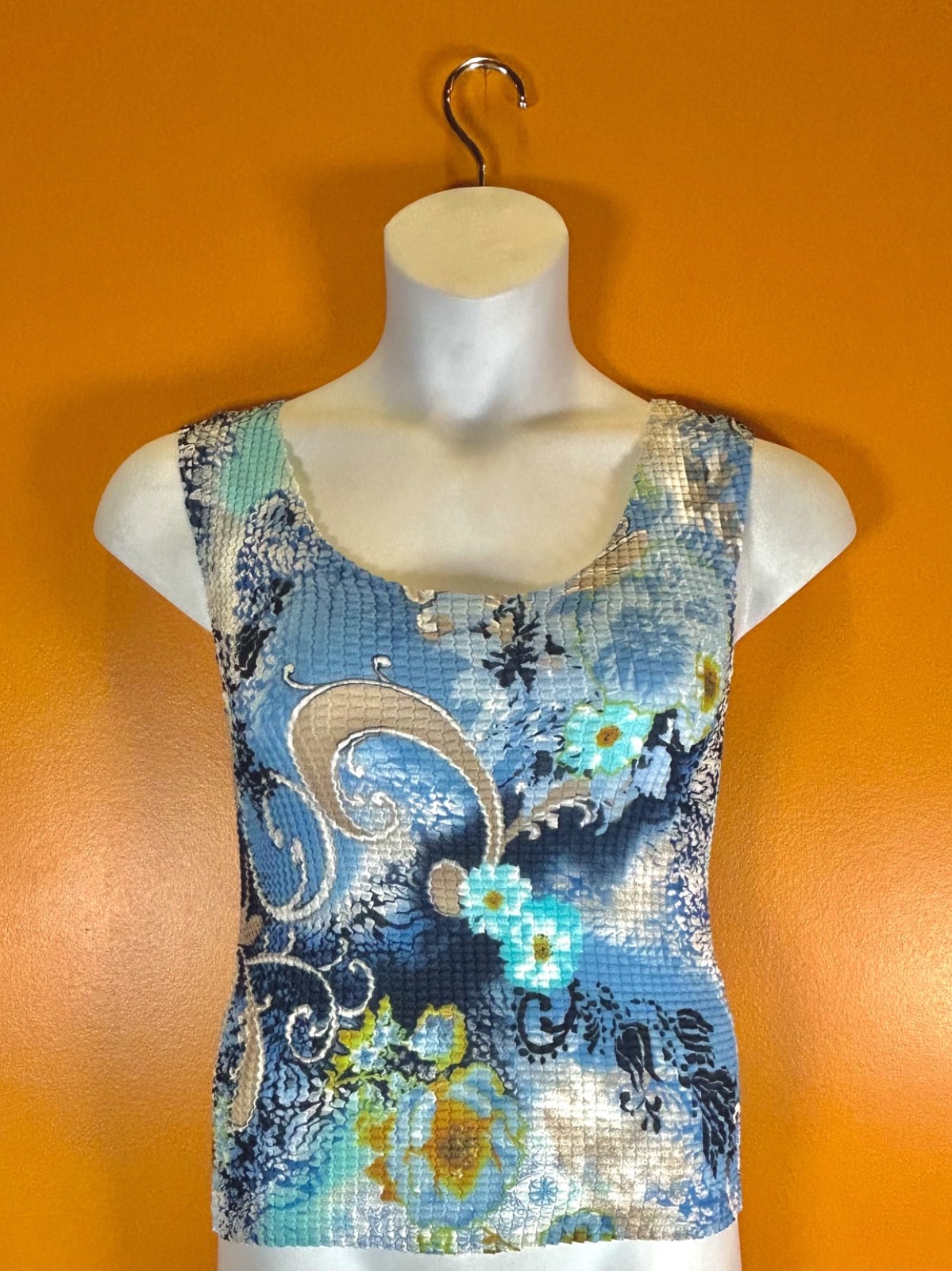 Y2K NICOLA POPCORN BUBBLE TANK TOP ONE SIZE
