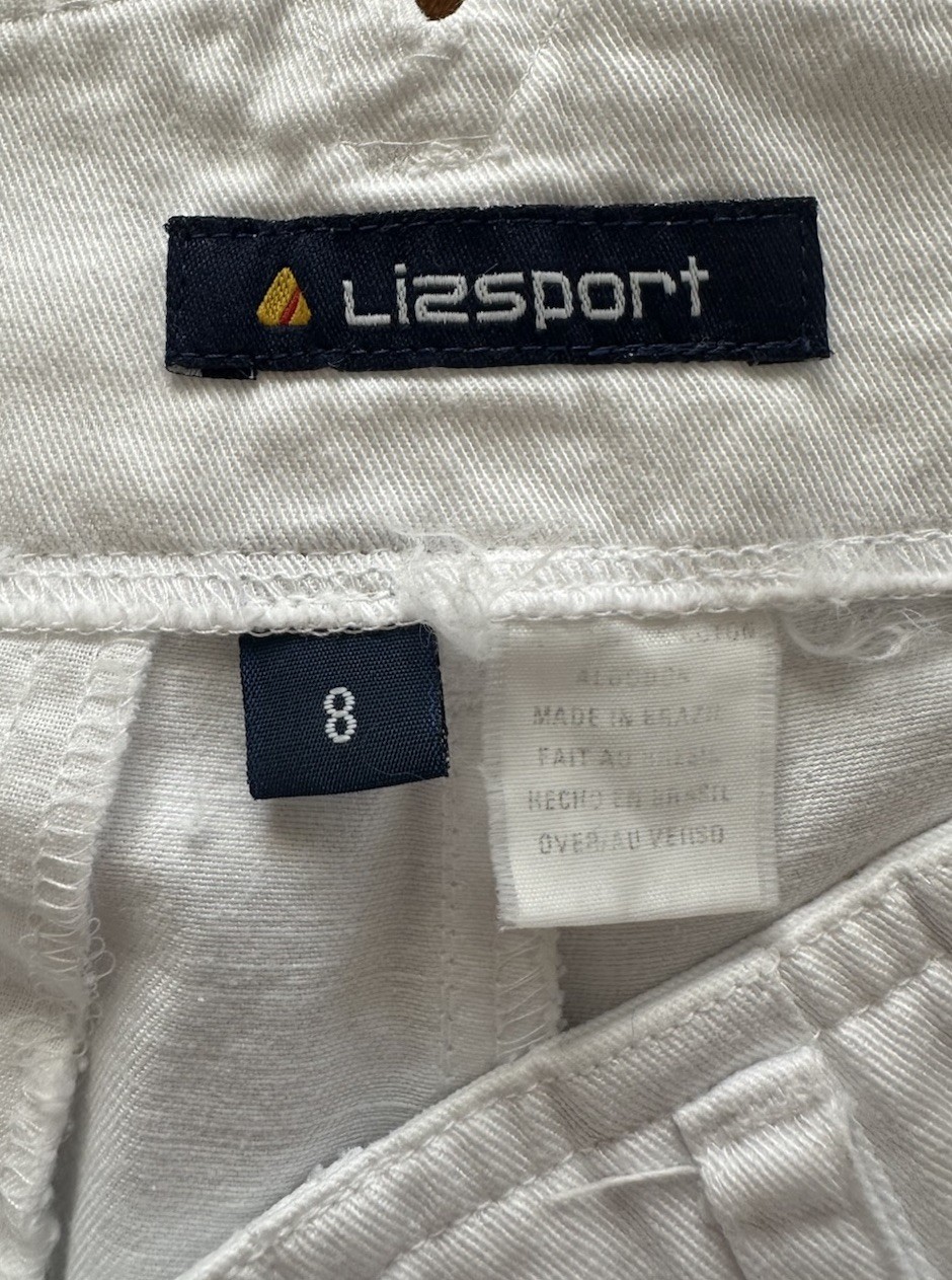 Vtg Liz Sport 80-90’s White Shorts Size 8 Waist 28” Seam To Seam 14”