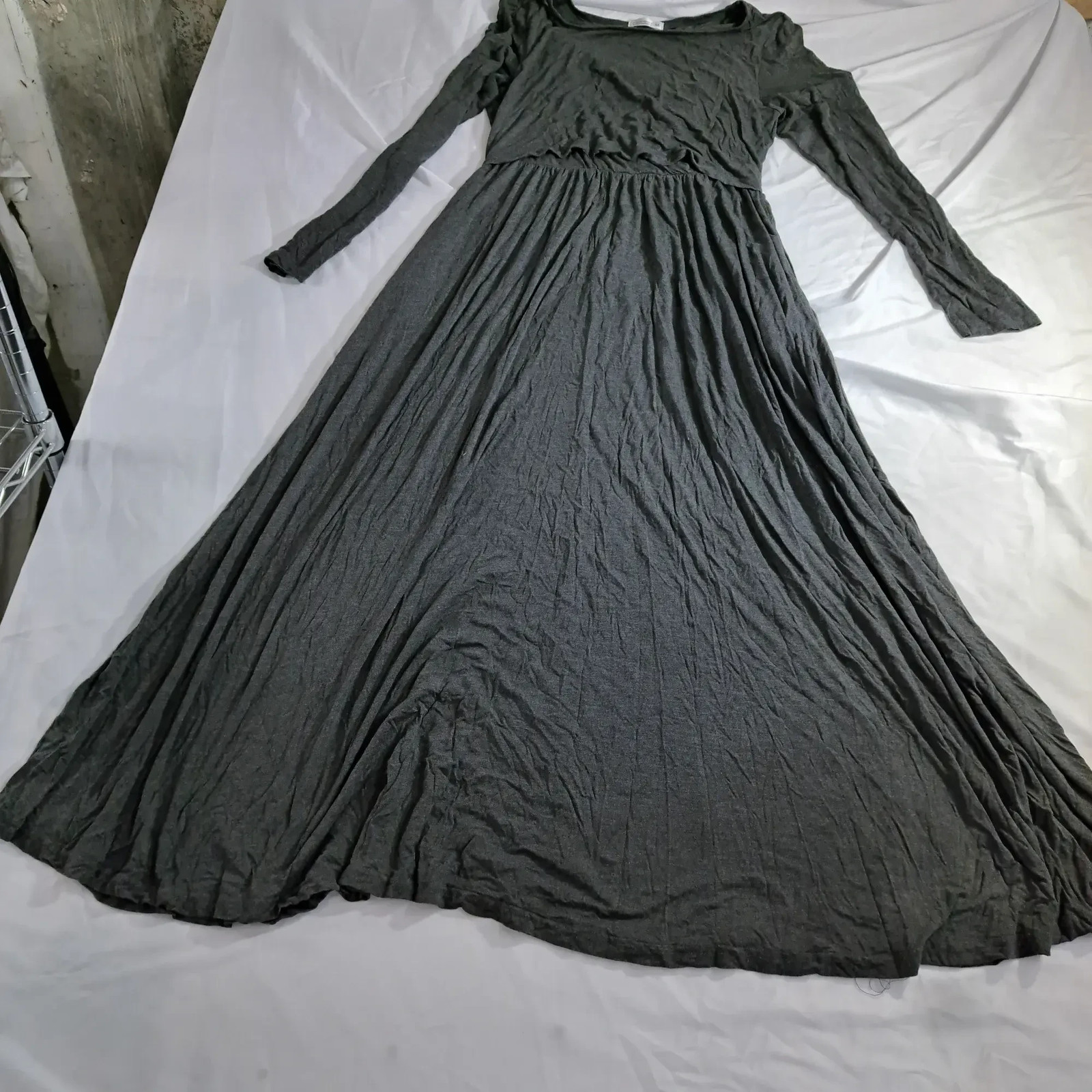 Womens M Charcoal Crinkle Knit Long Sleeve Midi Dress Gathered Waist