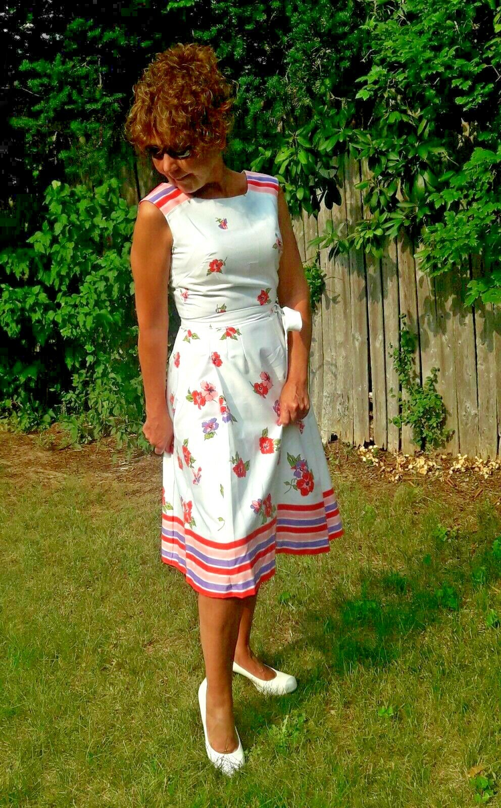 Vintage 50’s-60’s Pat Premo California Floral Print A-Line Dress Size 8 Stunning